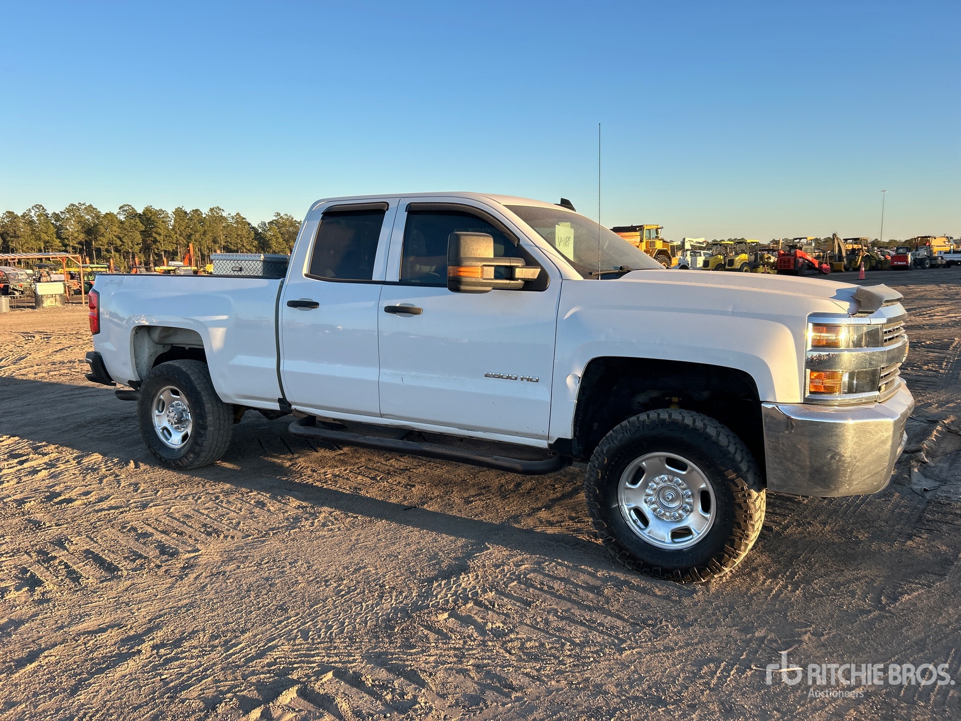 General Appearance with Image, coin avant droit