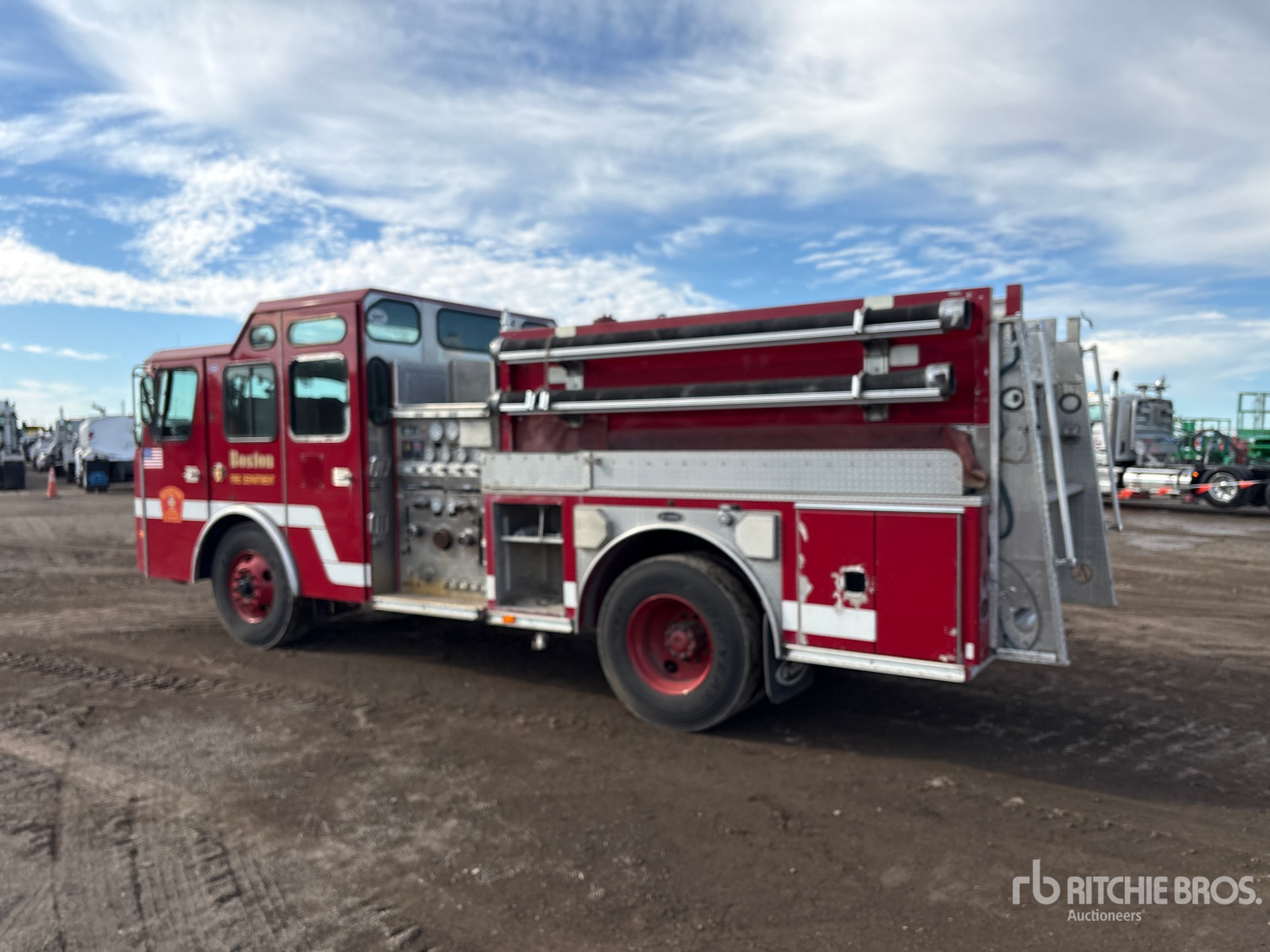 General Appearance with Picture, Left Rear Corner