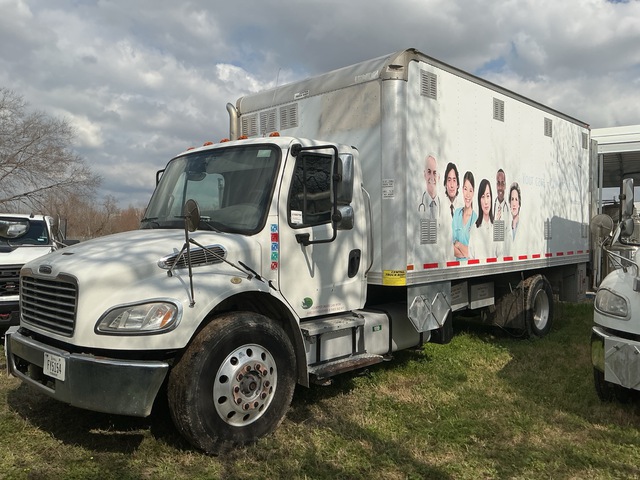 2016 Freightliner M2 4x2 Van Truck 2016 Freightliner M2 4x2 Van Truck