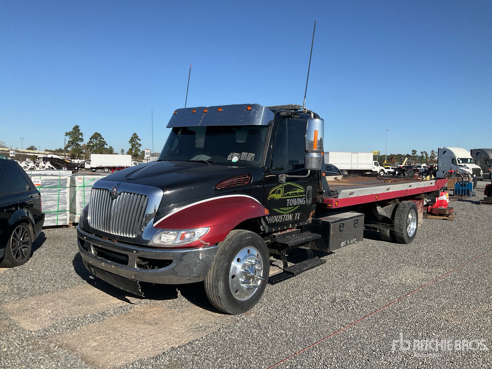 General Appearance with Picture, Left Front Corner