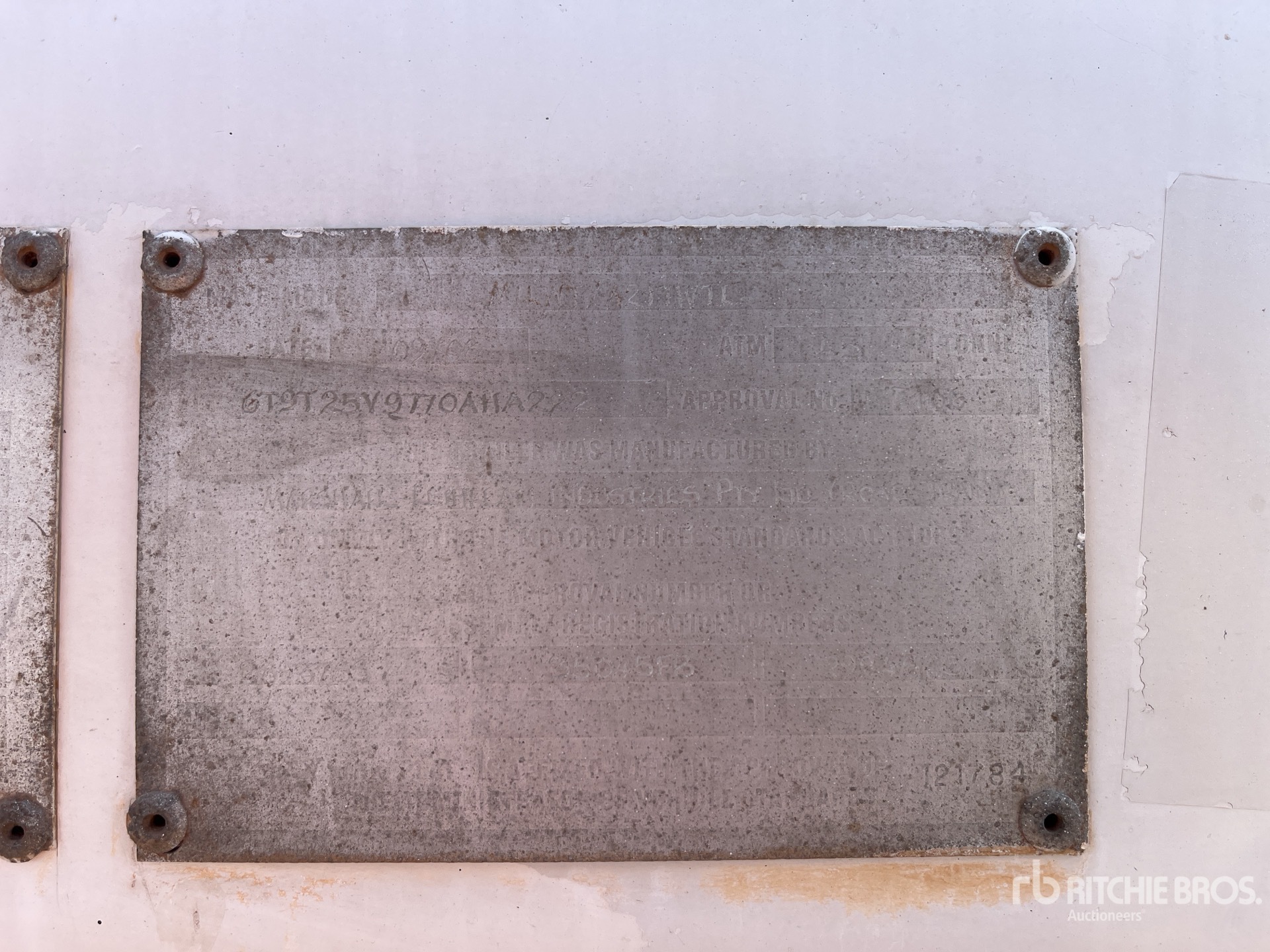 General Appearance with Numero seriale/numero d’identificazione del veicolo (VIN)