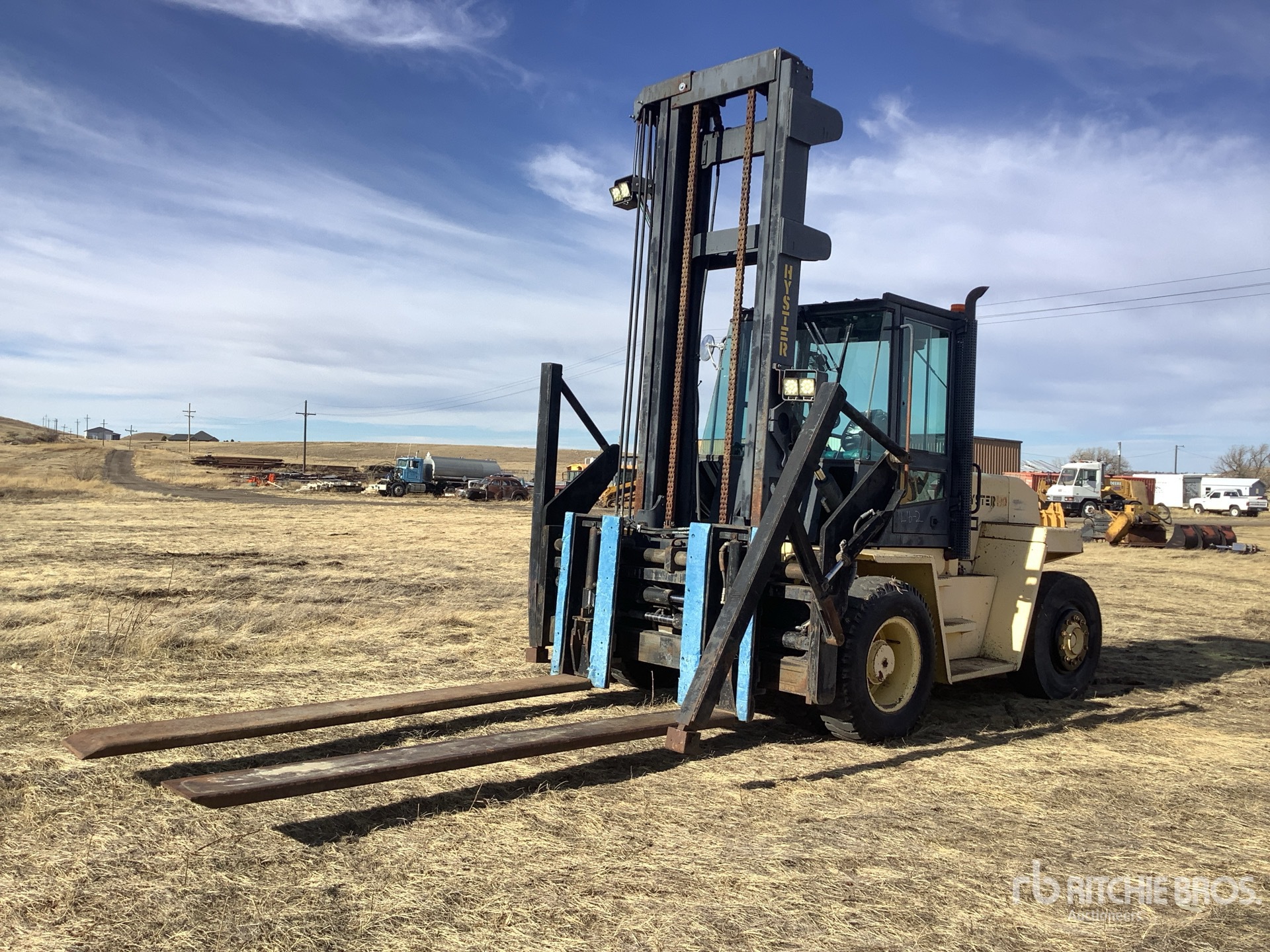 General Appearance with Foto, angolo anteriore sinistro