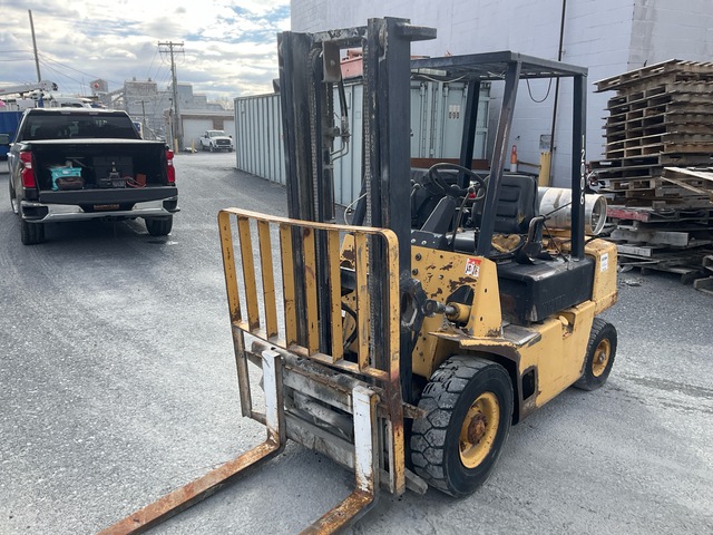 1991 Hyster H50XL 5100 lb Pneumatic Tire Forklift