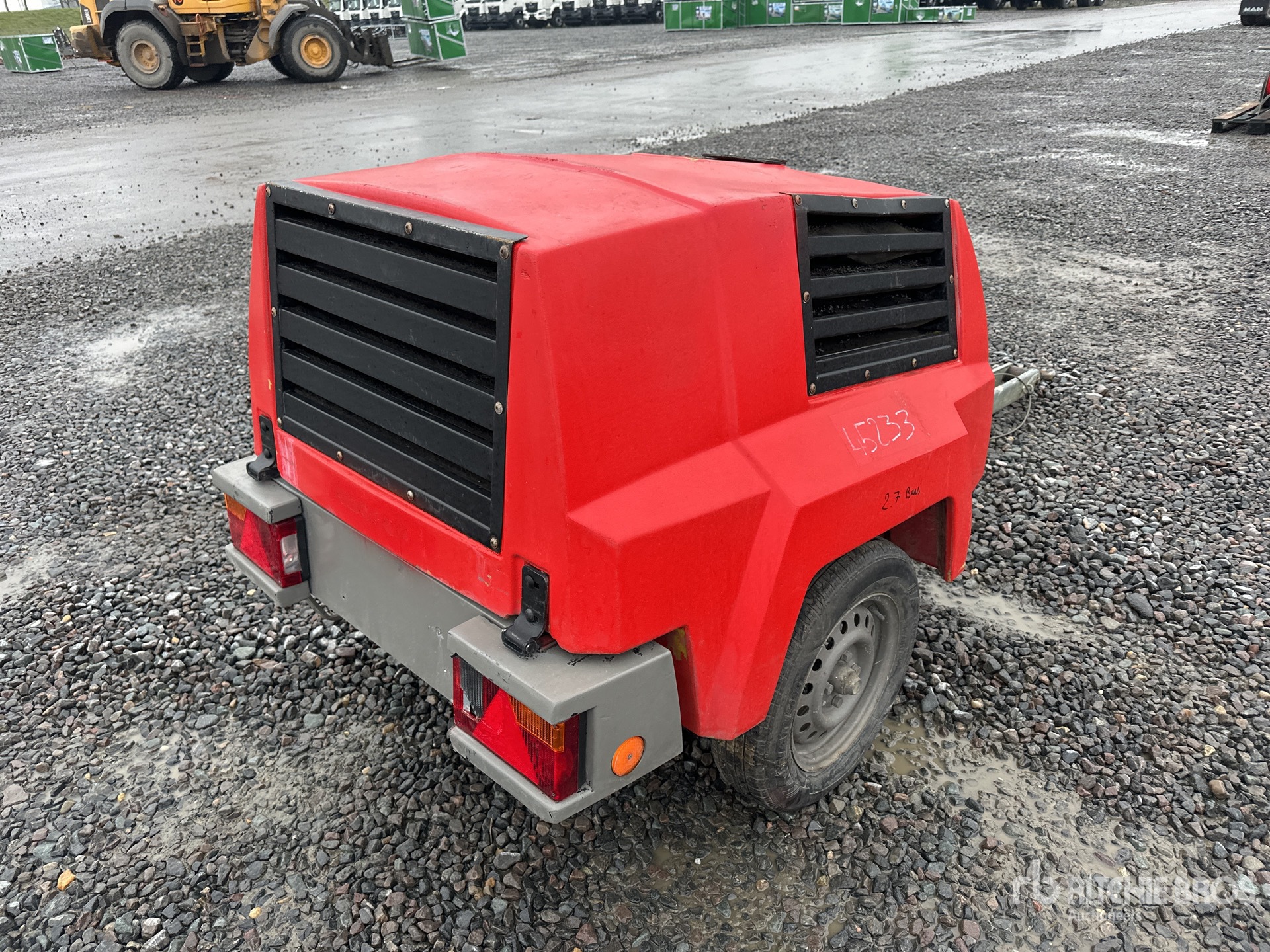 General Appearance with Picture, Right Rear Corner