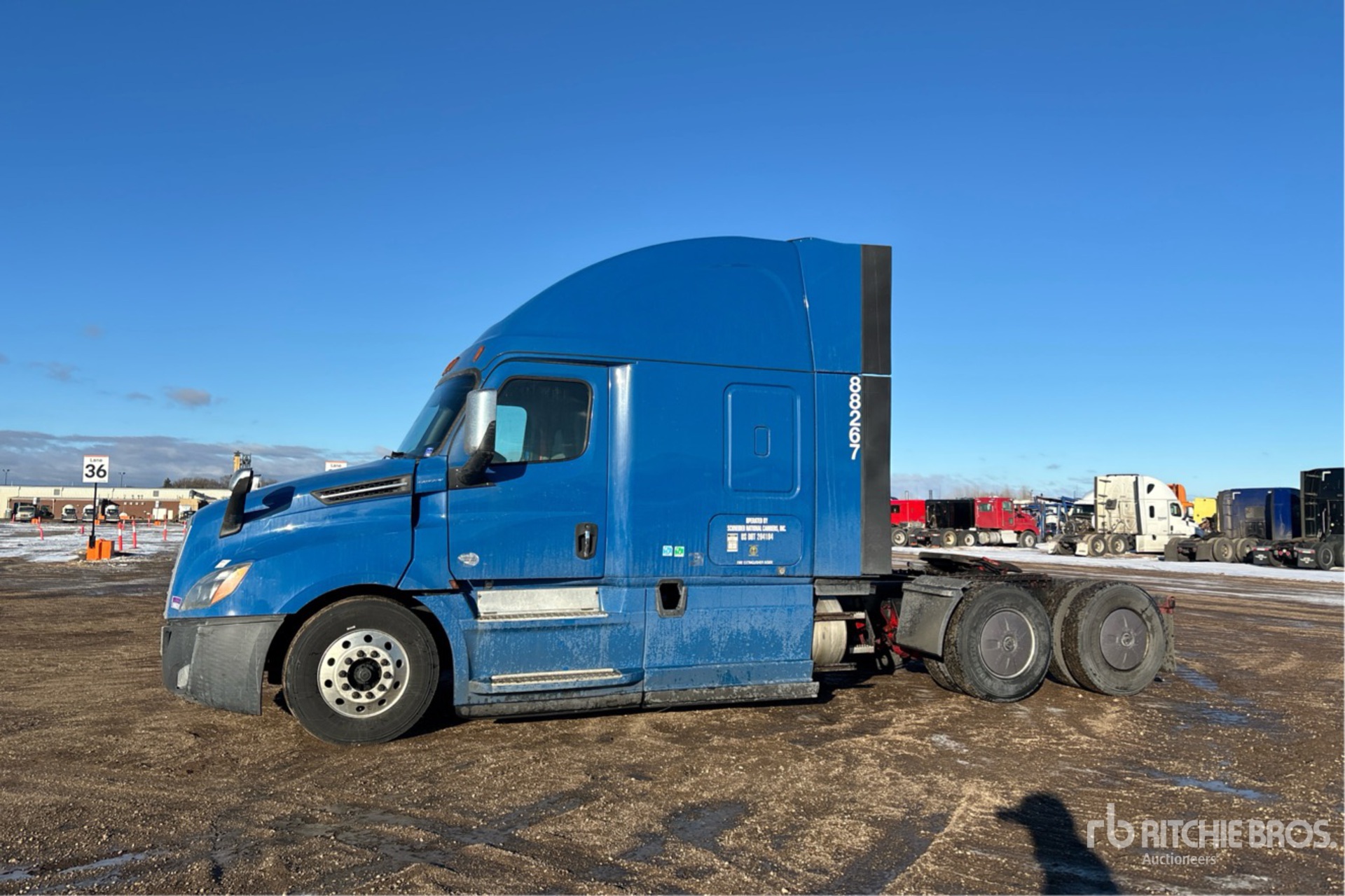 General Appearance with Picture, Left Front Corner