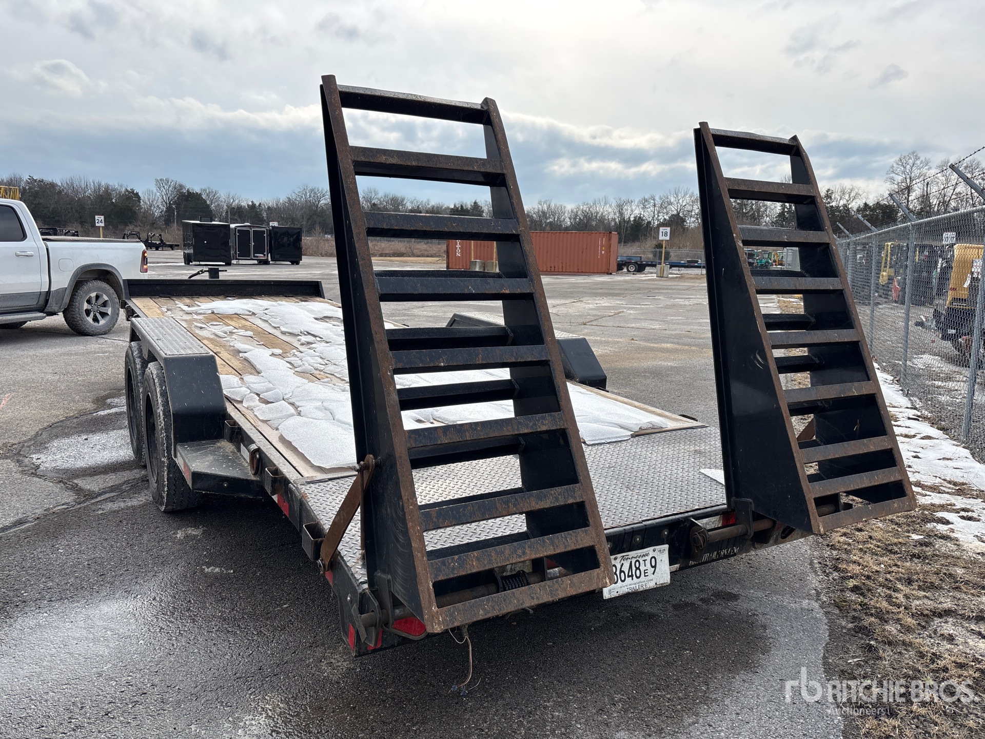 Aspect général with Image, coin arrière gauche