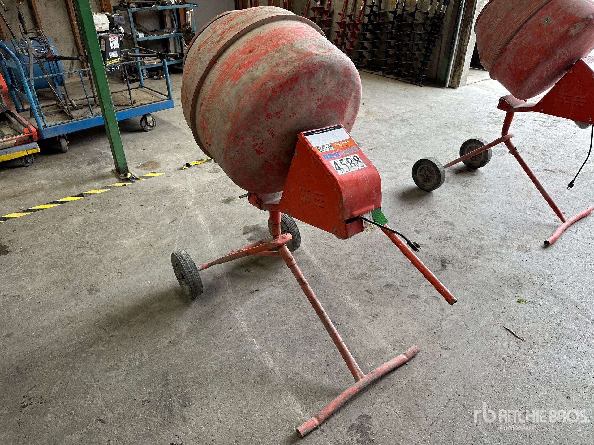 General Appearance with Picture, Right Front Corner