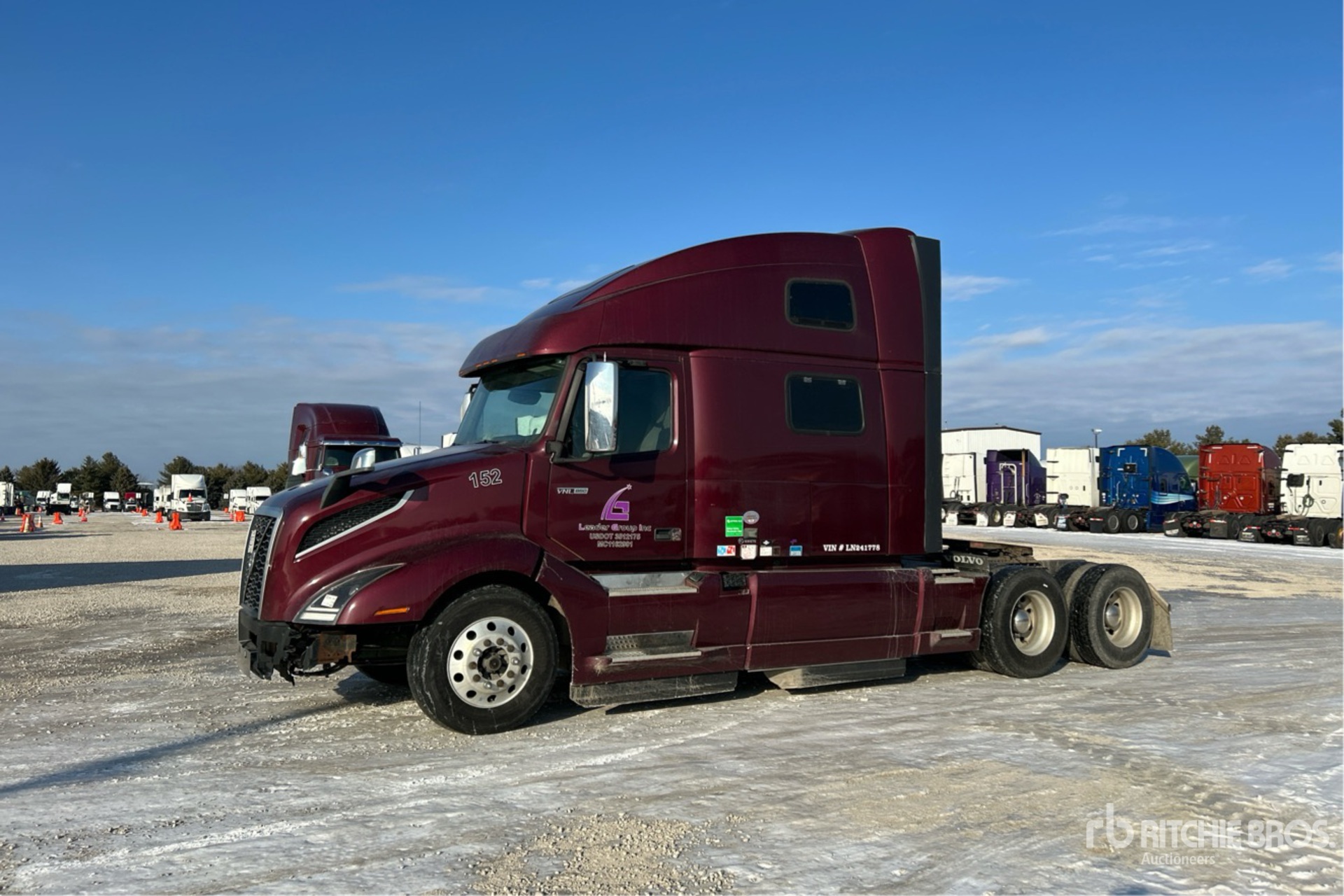 General Appearance with Image, coin avant gauche