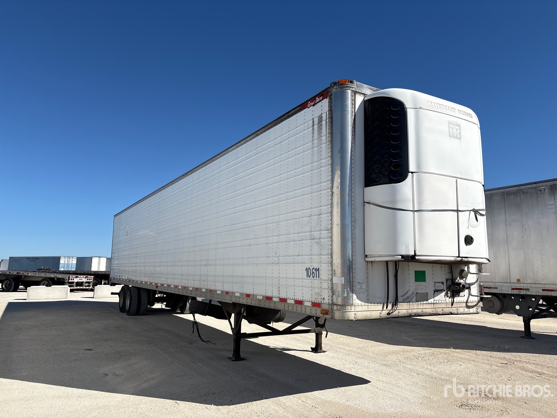 General Appearance with Image, coin avant droit