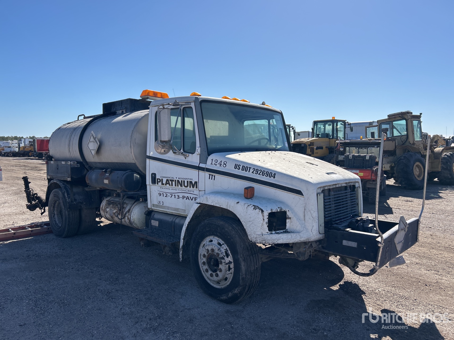 General Appearance with Picture, Right Front Corner