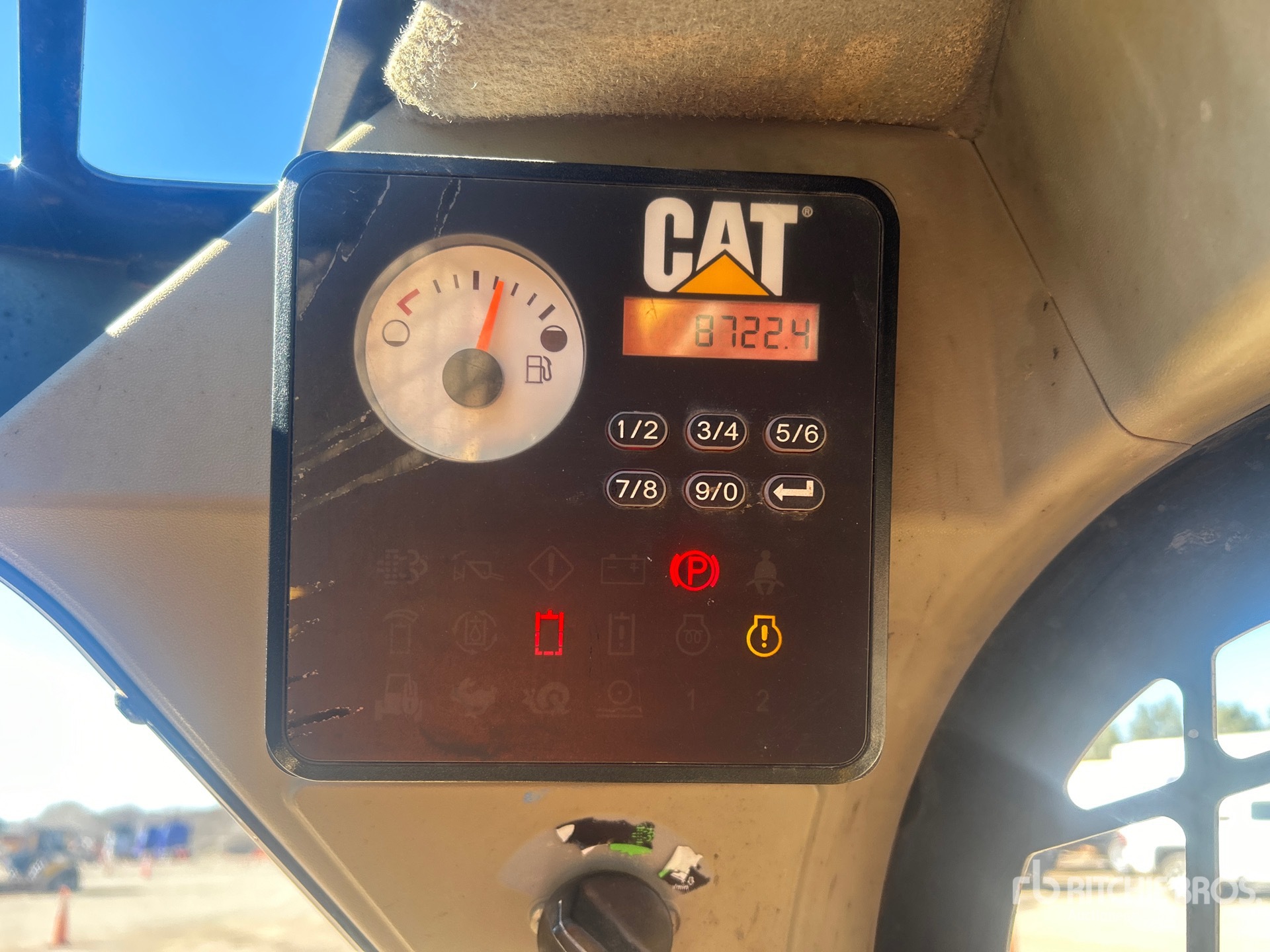 General Appearance with Hour Meter / Odometer