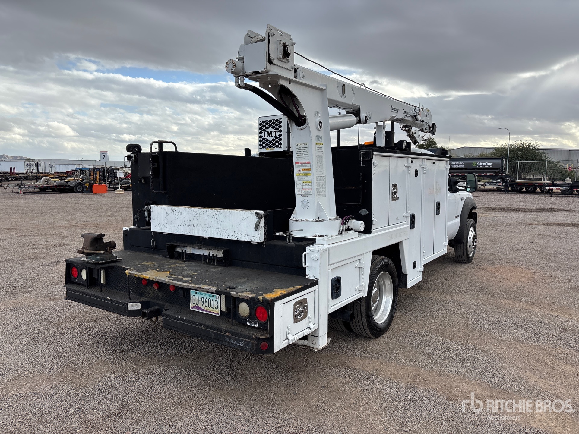 General Appearance with Picture, Right Rear Corner