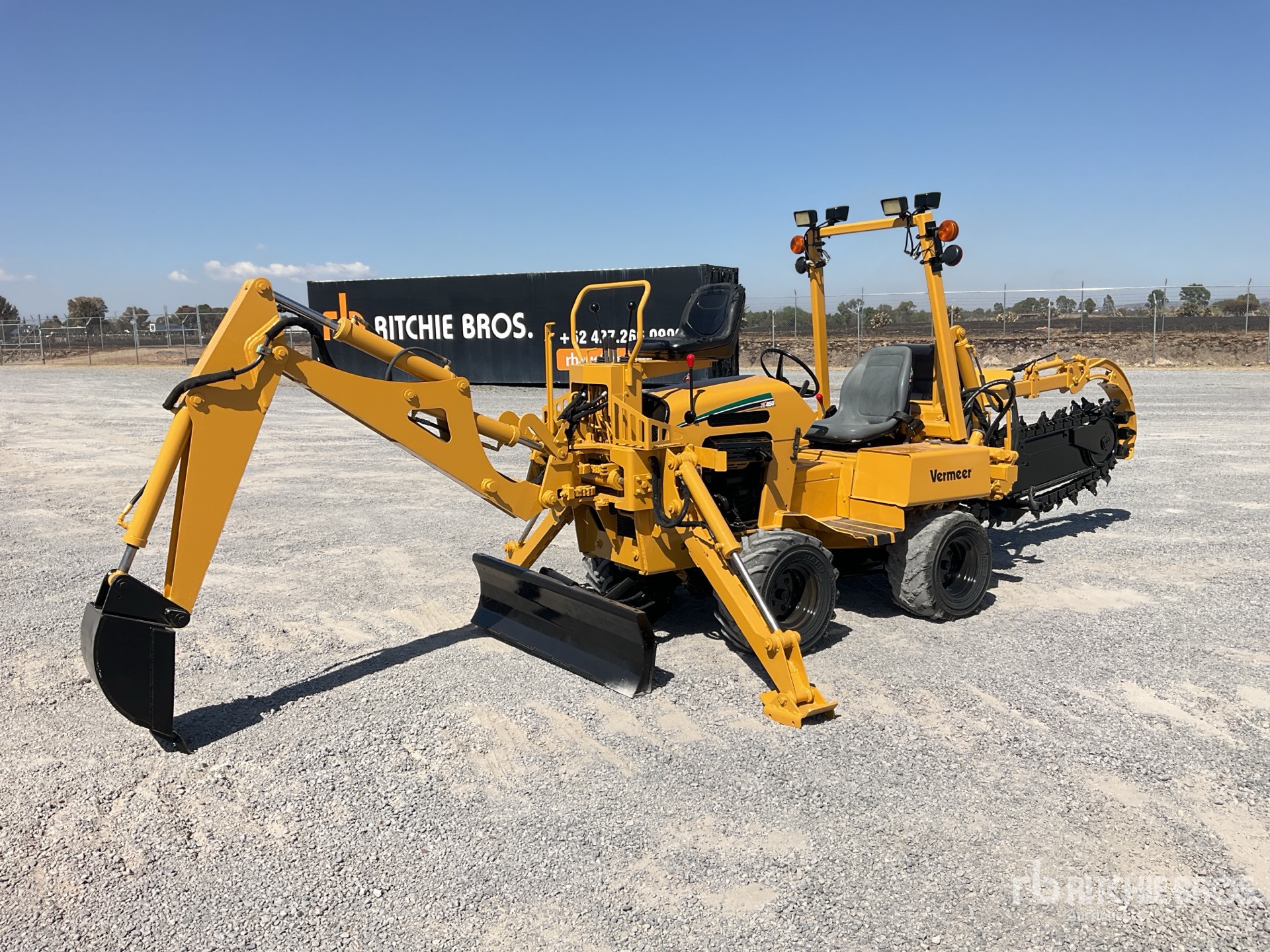 General Appearance with Featured Photo