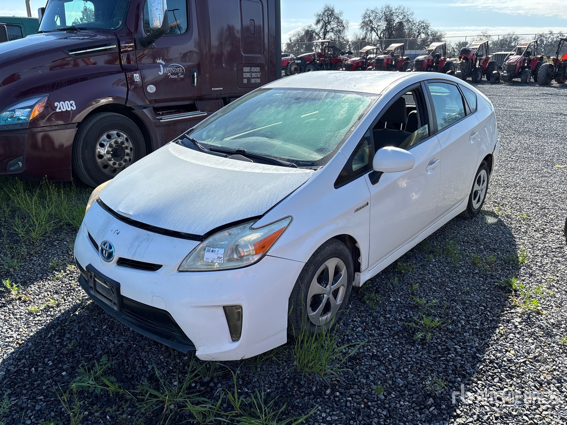 General Appearance with Picture, Left Front Corner