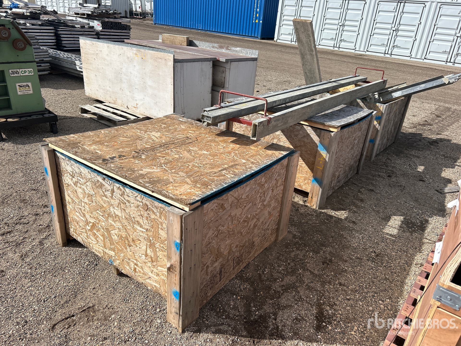 General Appearance with Bild, Ecke hinten links