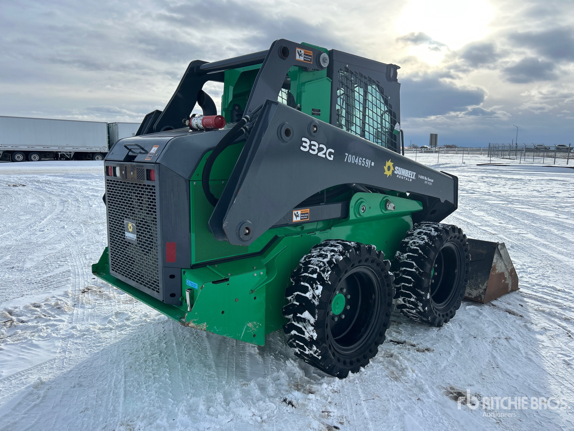 General Appearance with Picture, Right Rear Corner