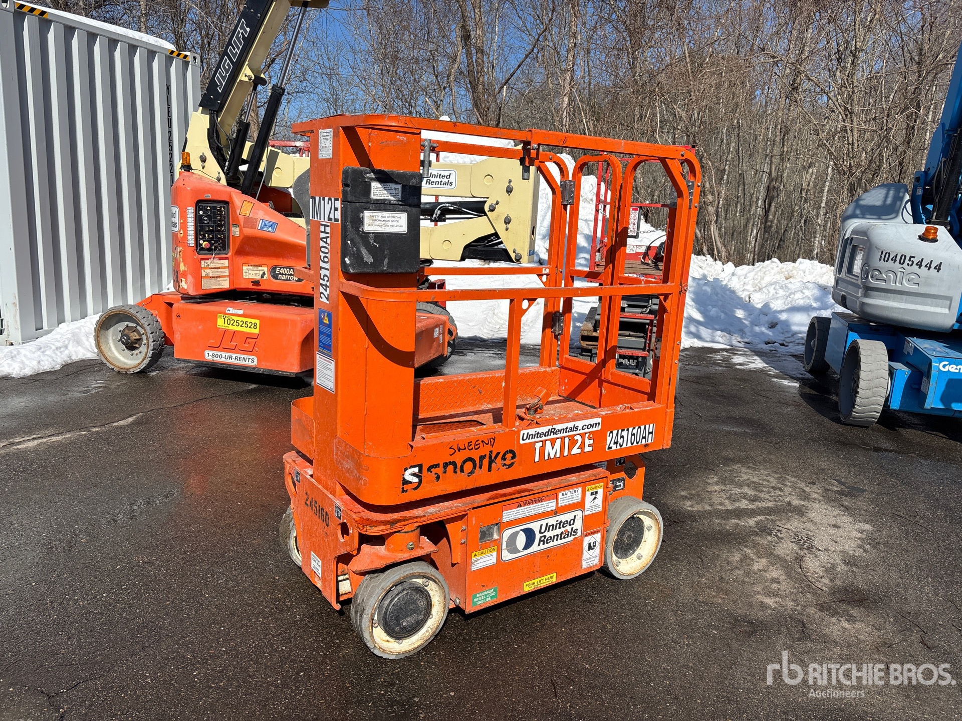 General Appearance with Foto, angolo anteriore sinistro