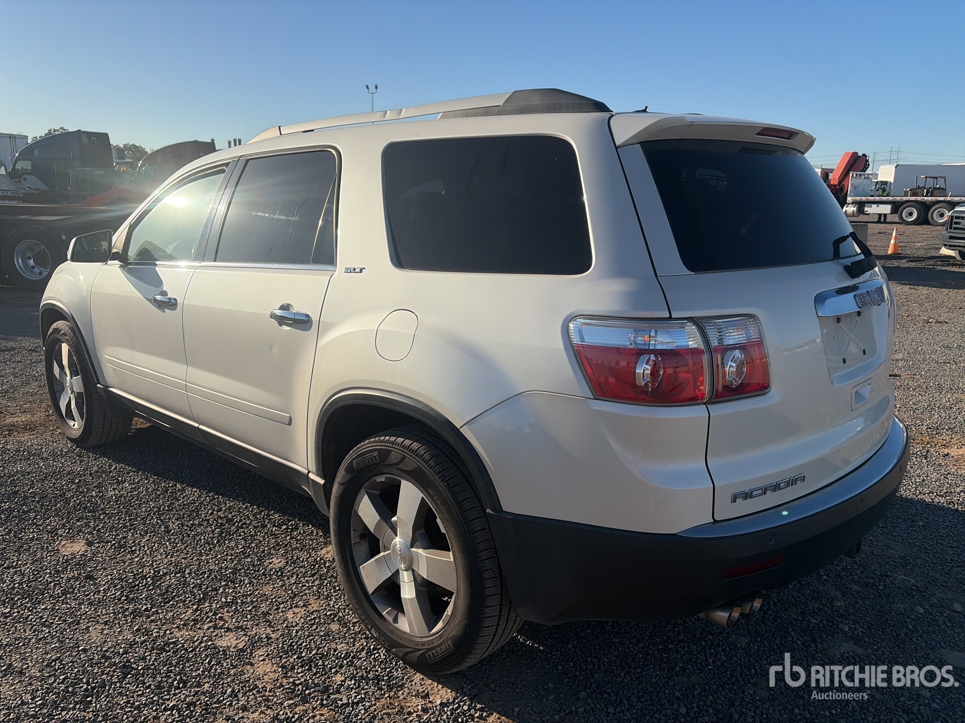 General Appearance with Bild, Ecke hinten links