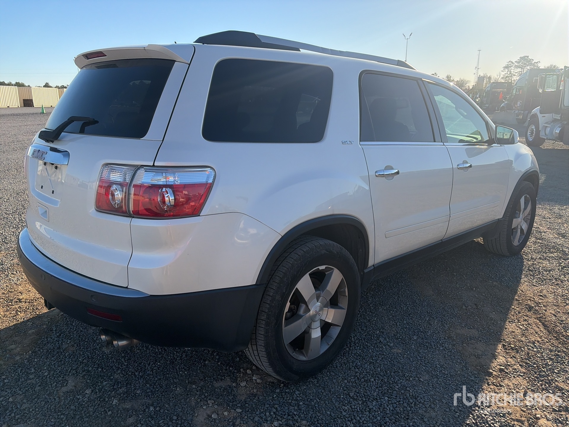 General Appearance with Bild, Ecke hinten rechts