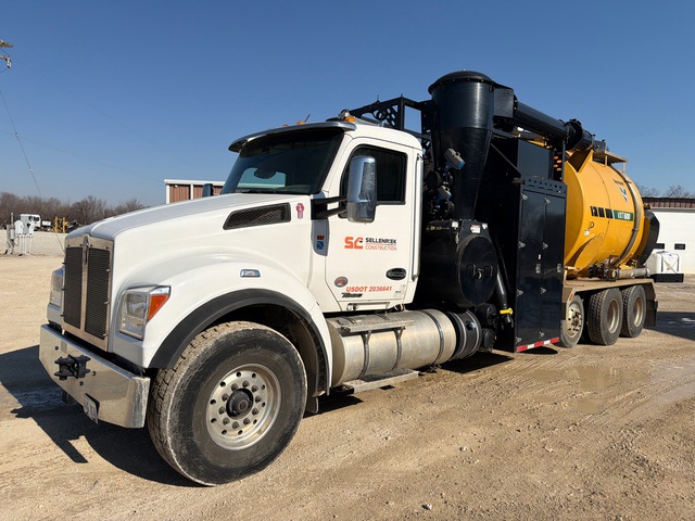 2022 Vermeer VXT600 on 2022 Kenworth T880 8x4 Vermeer VTX600 Vacuum Excavator Truck