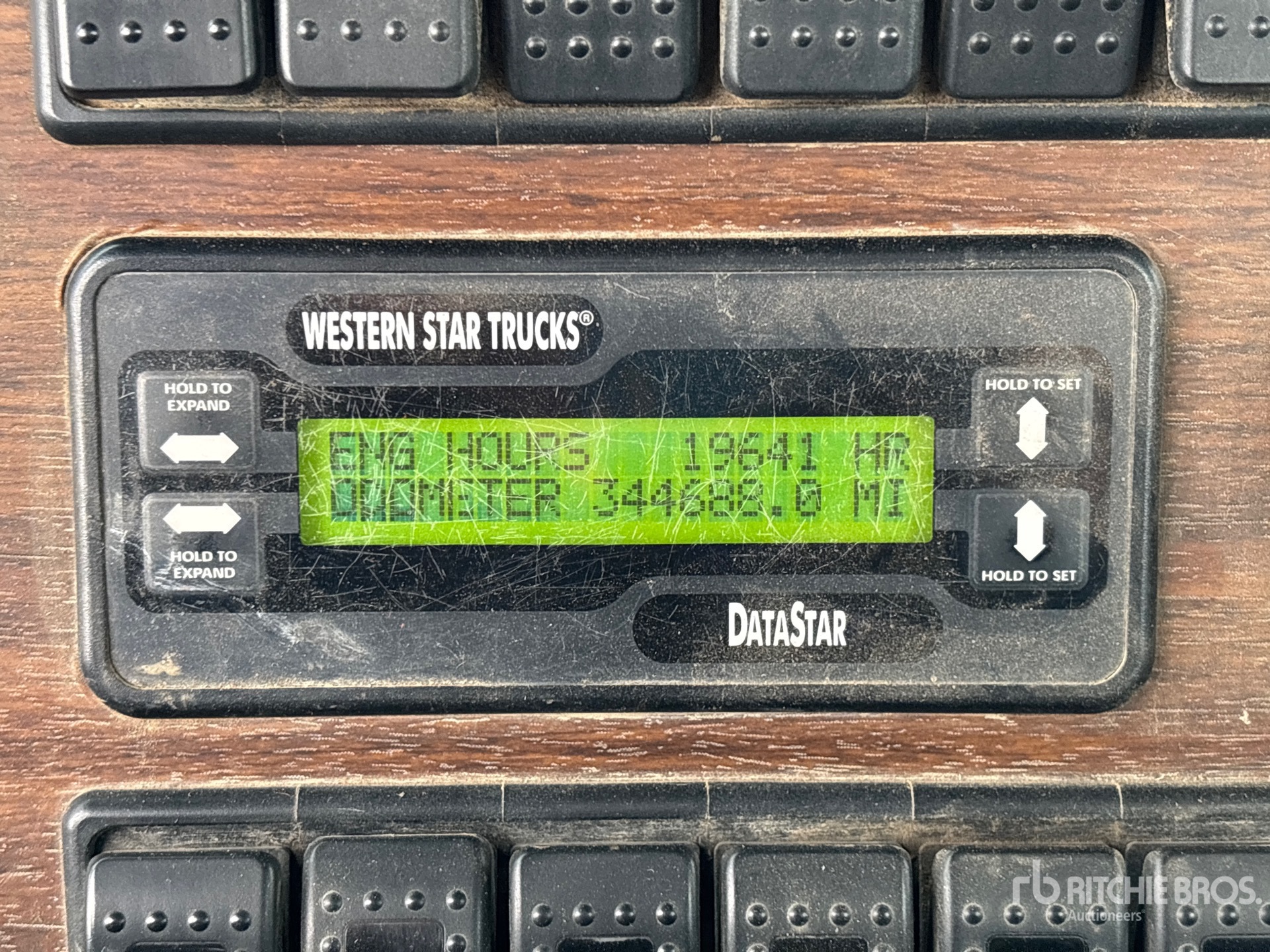 General Appearance with Hour Meter / Odometer