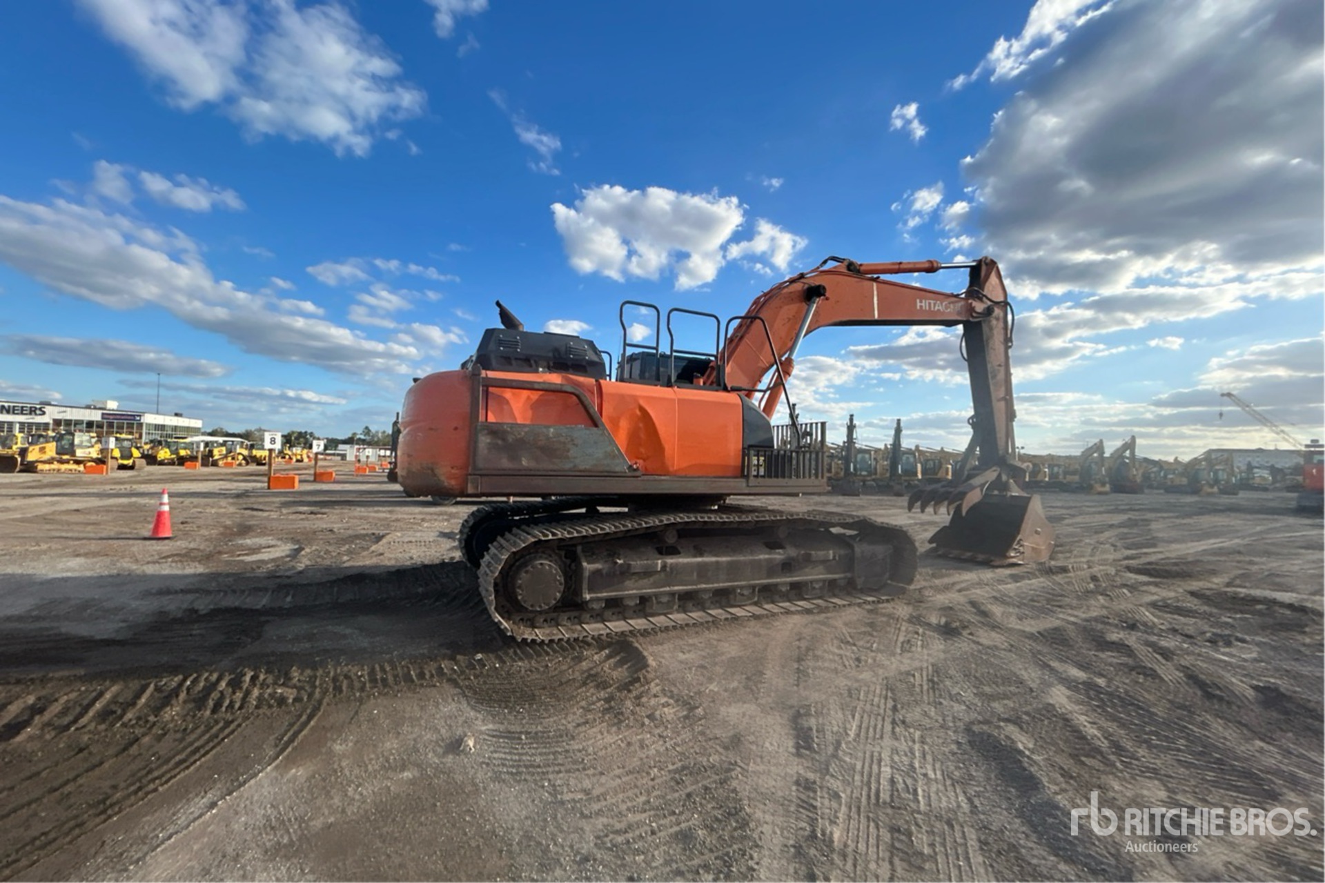 General Appearance with Imagen: esquina trasera derecha