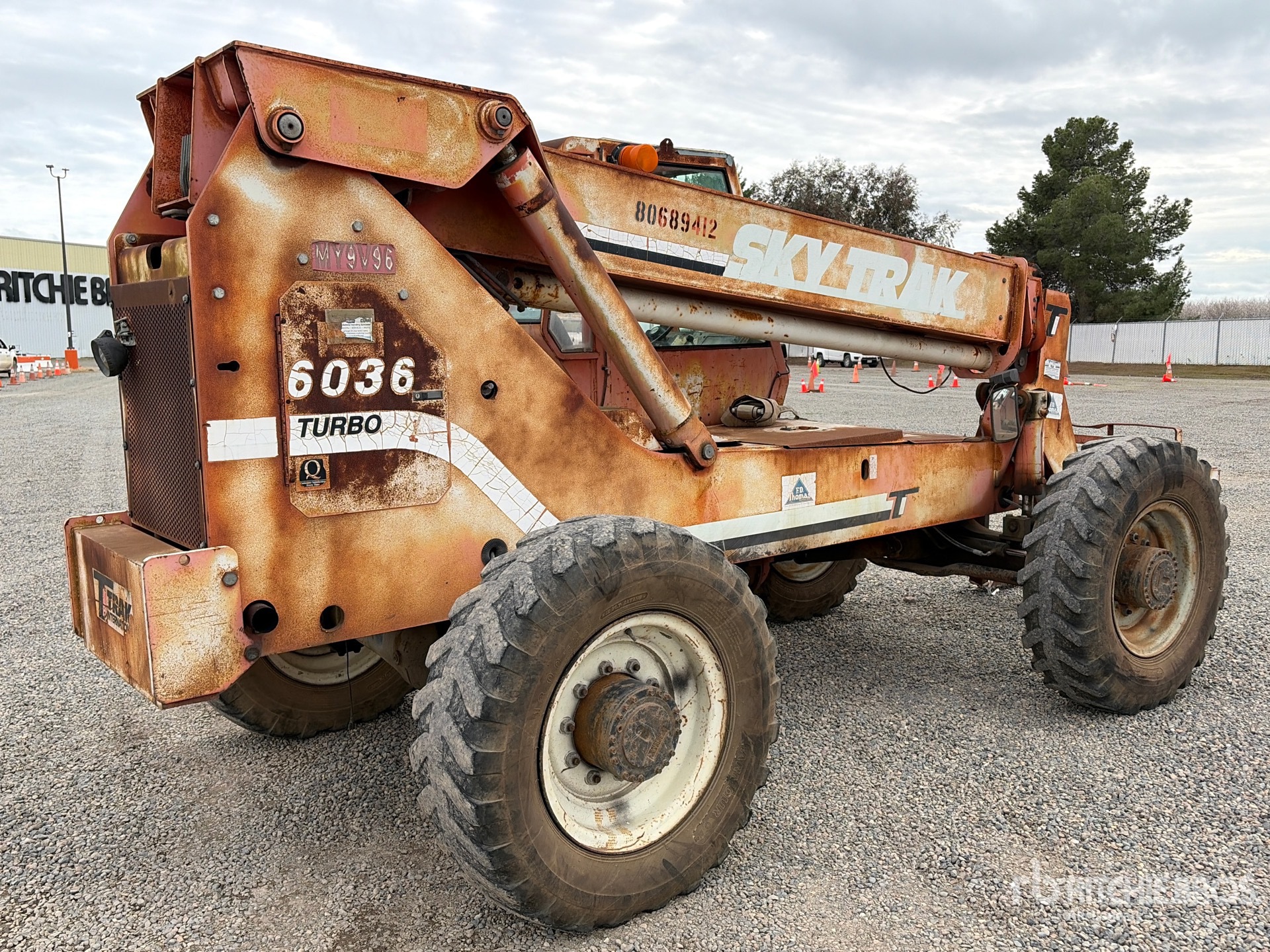 General Appearance with Picture, Right Rear Corner