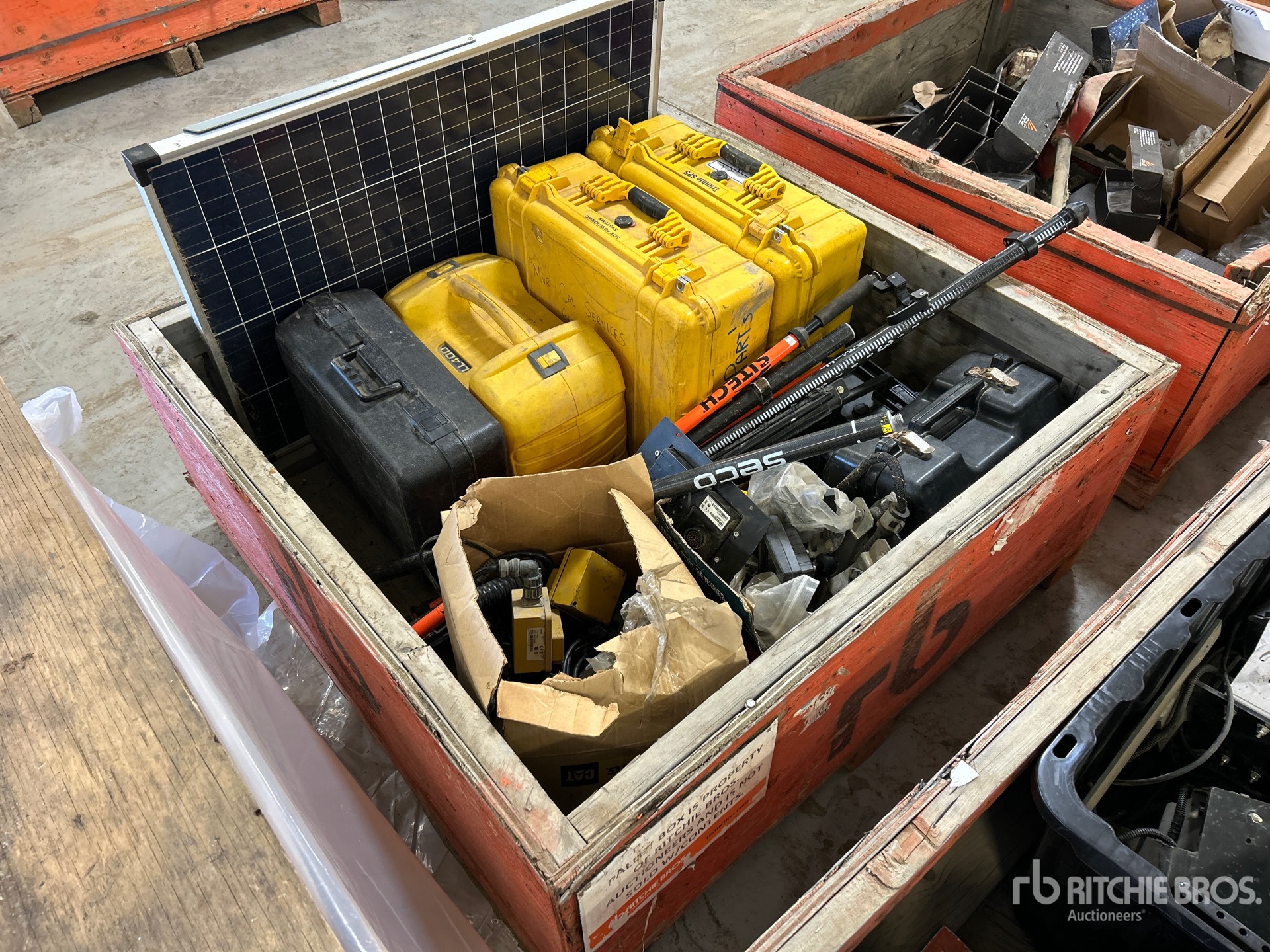 General Appearance with Image, coin avant droit