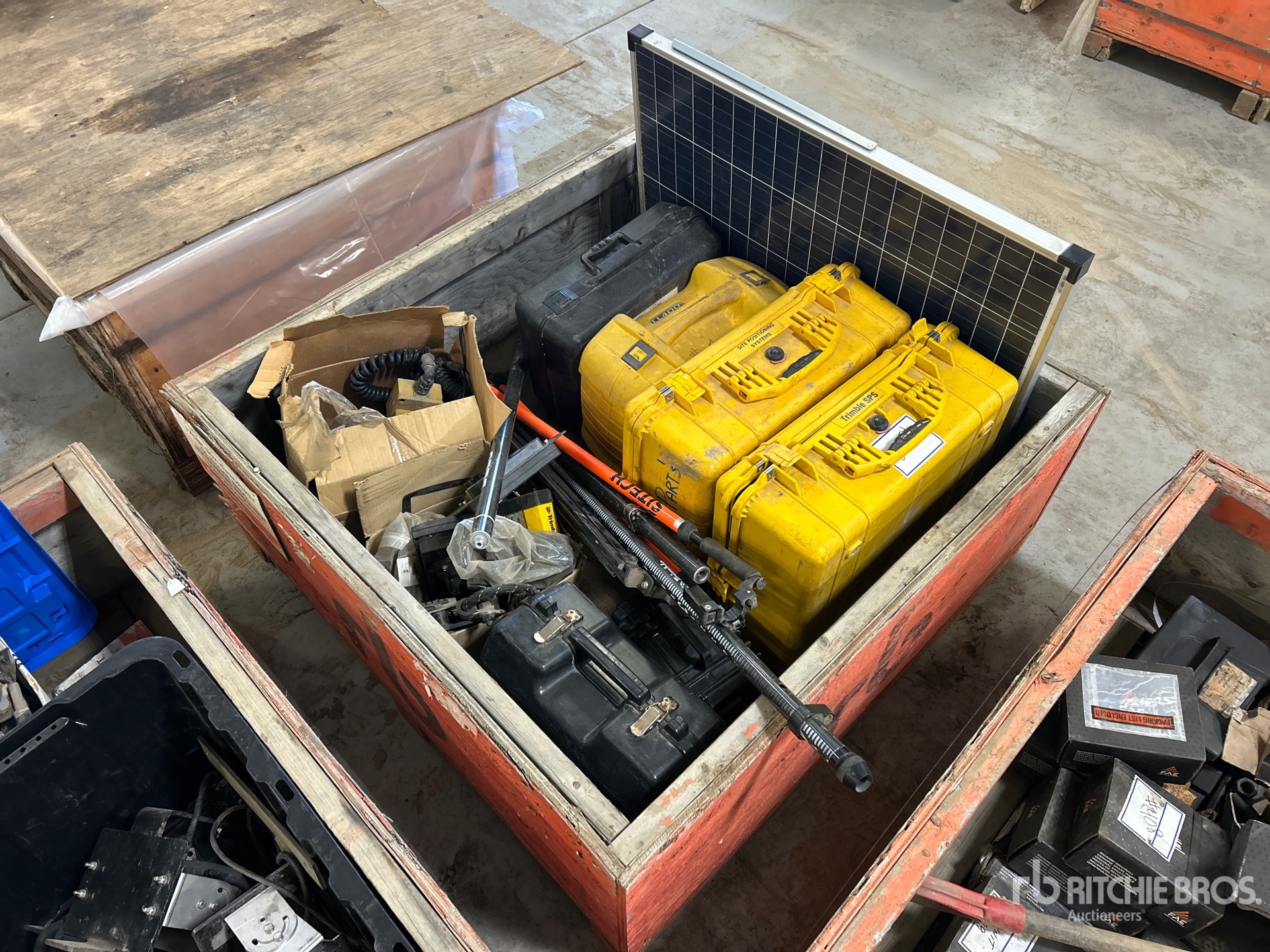 General Appearance with Image, coin avant gauche