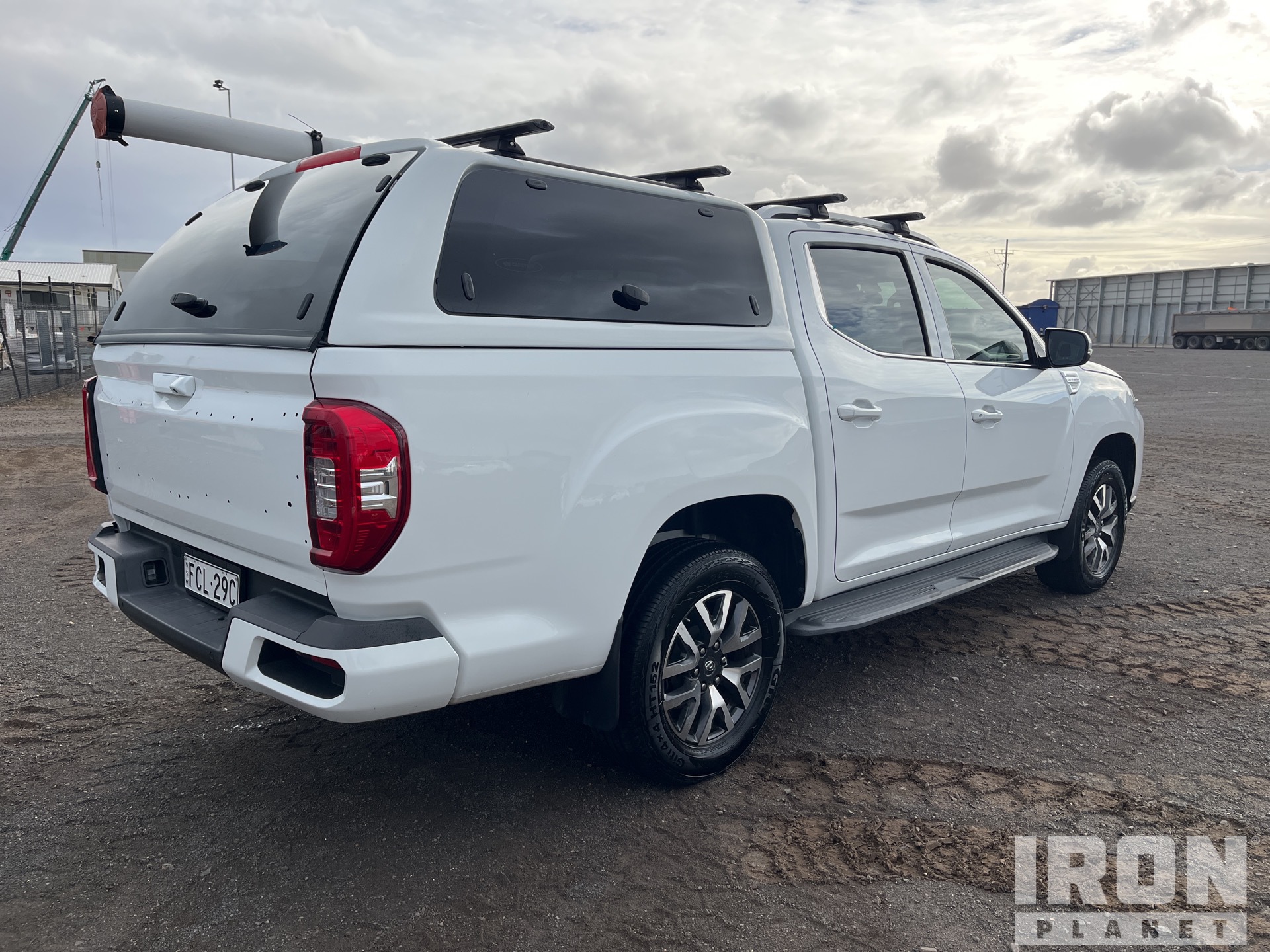 General Appearance with Picture, Left Rear Corner