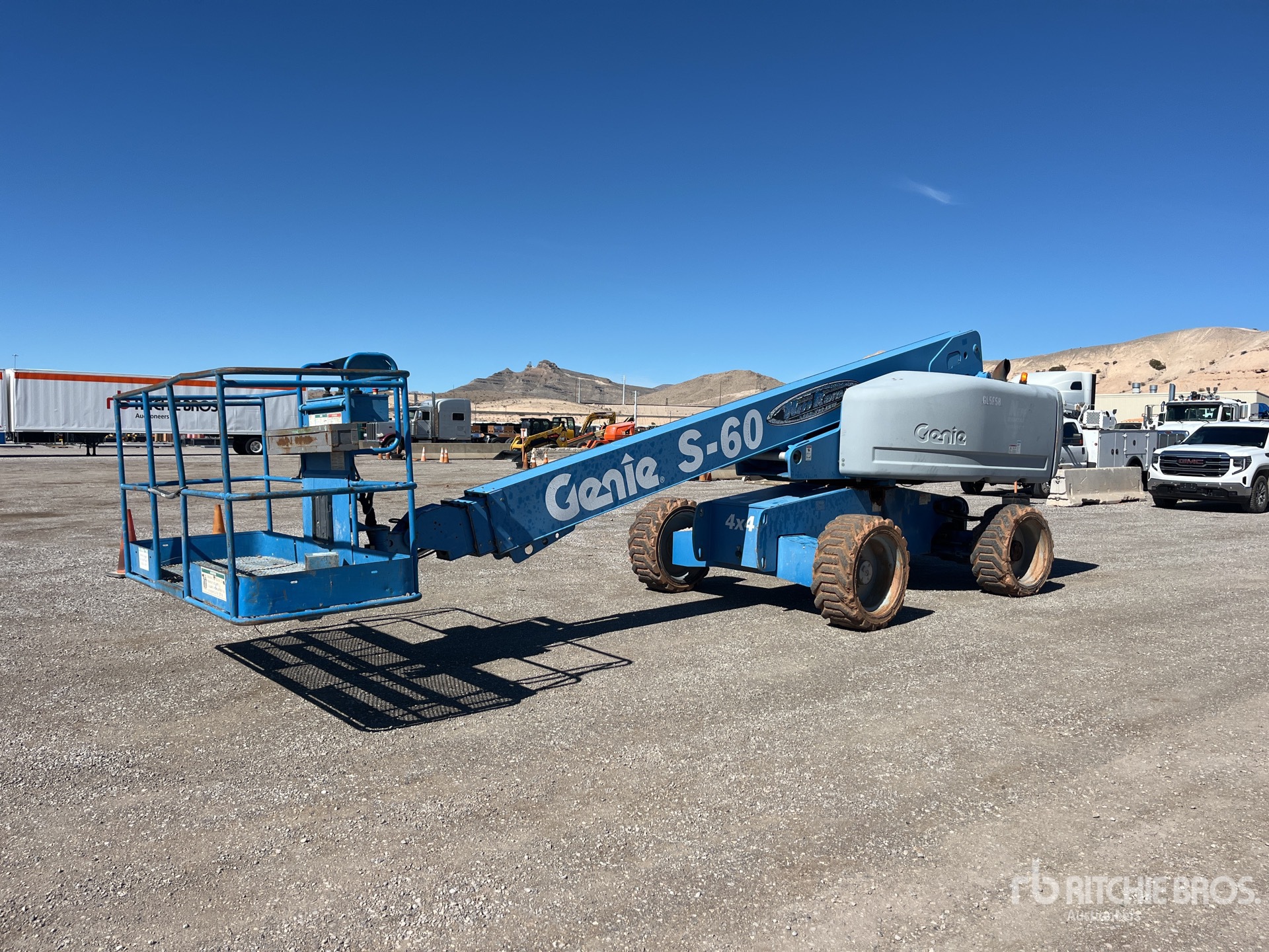 General Appearance with Foto, angolo anteriore sinistro