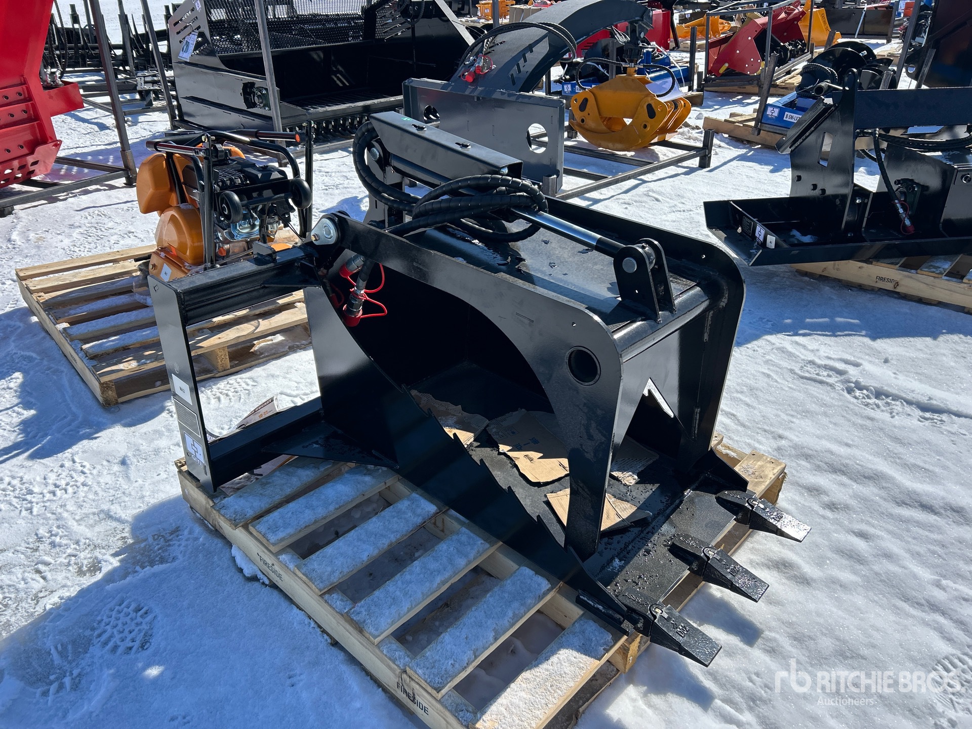 General Appearance with Picture, Right Front Corner