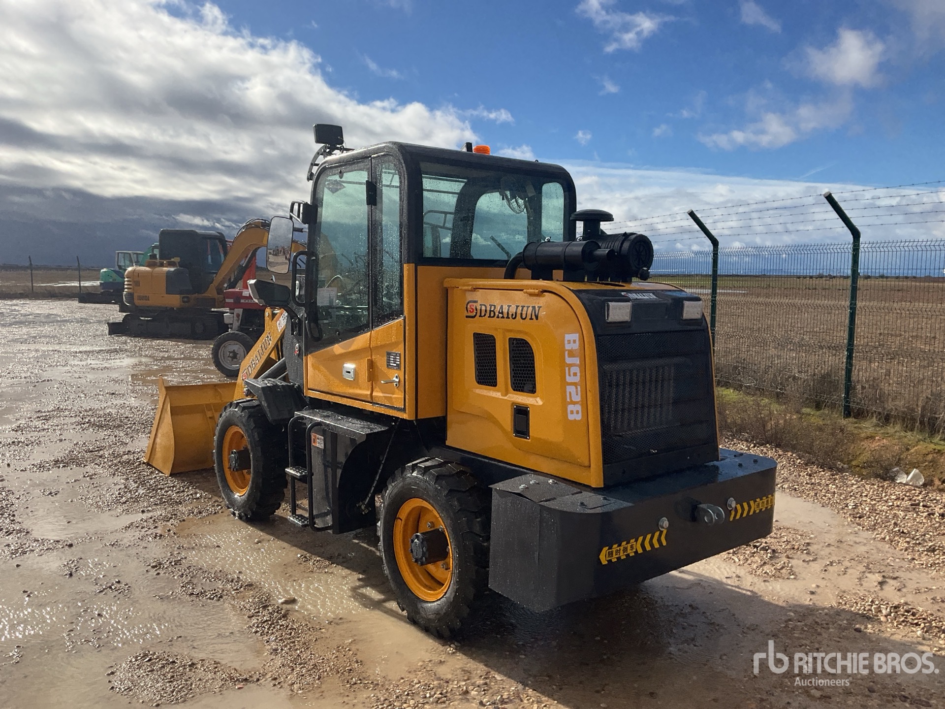 General Appearance with Picture, Left Rear Corner