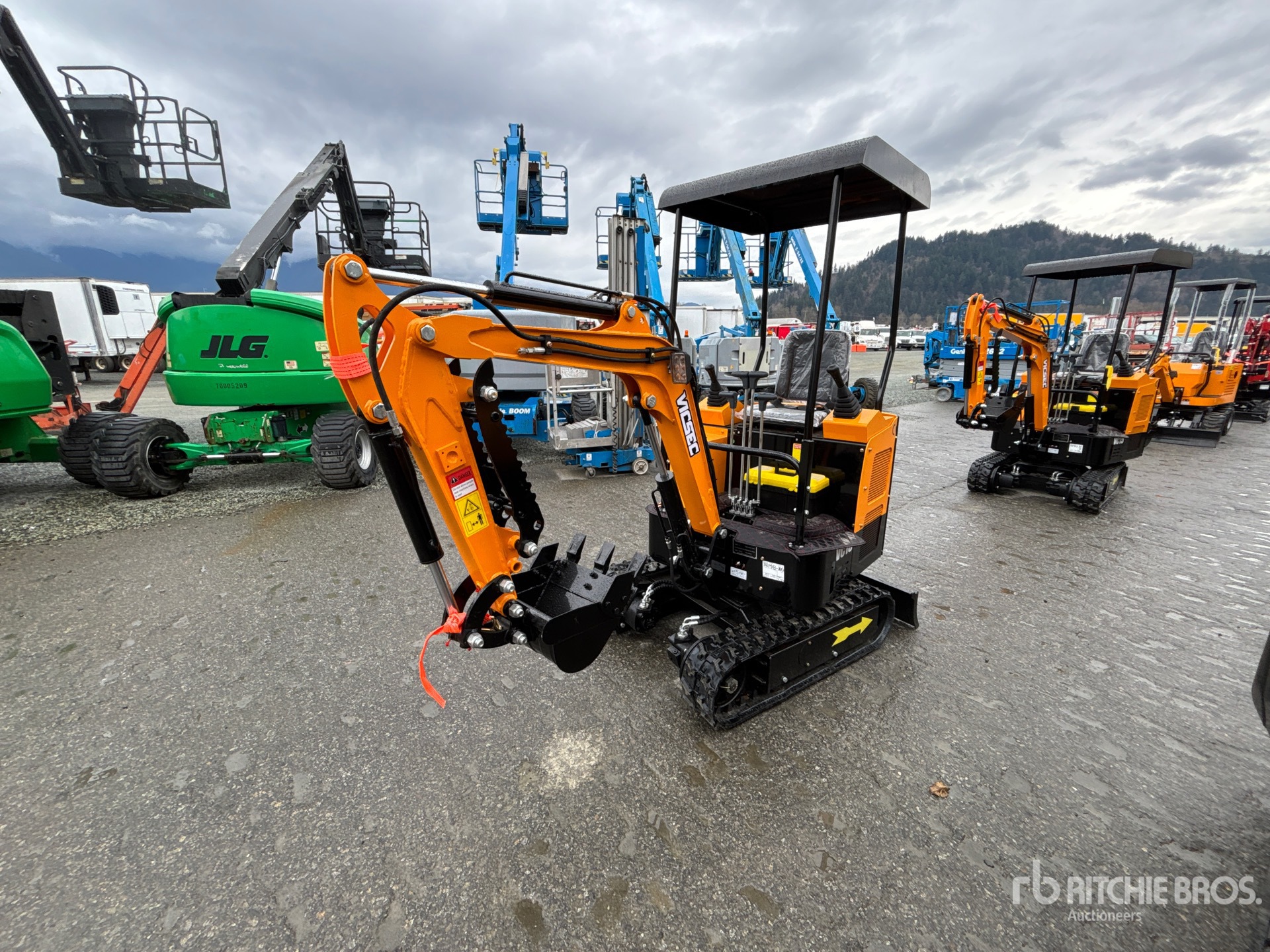 General Appearance with Foto, angolo anteriore sinistro