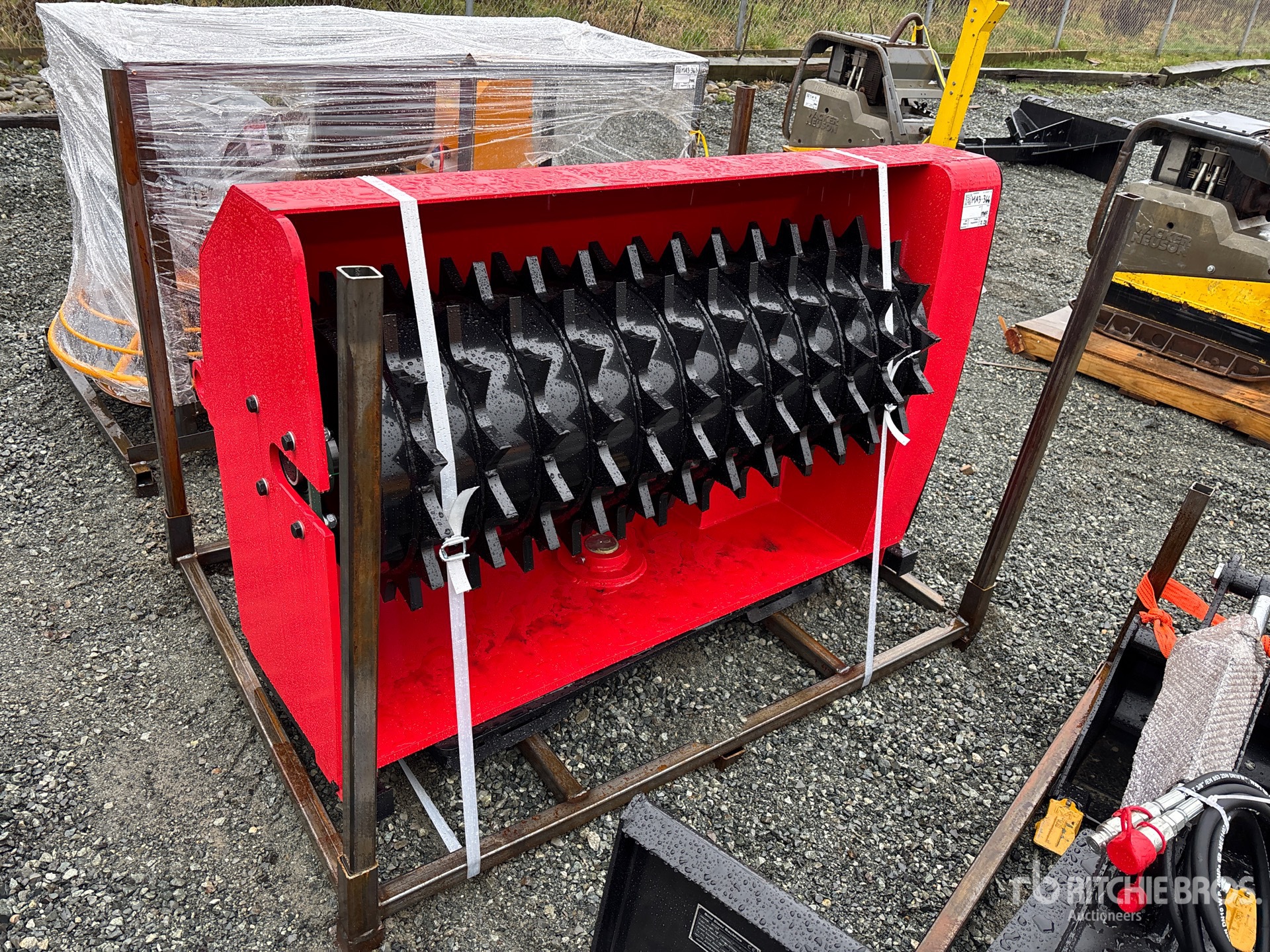 General Appearance with Picture, Right Front Corner