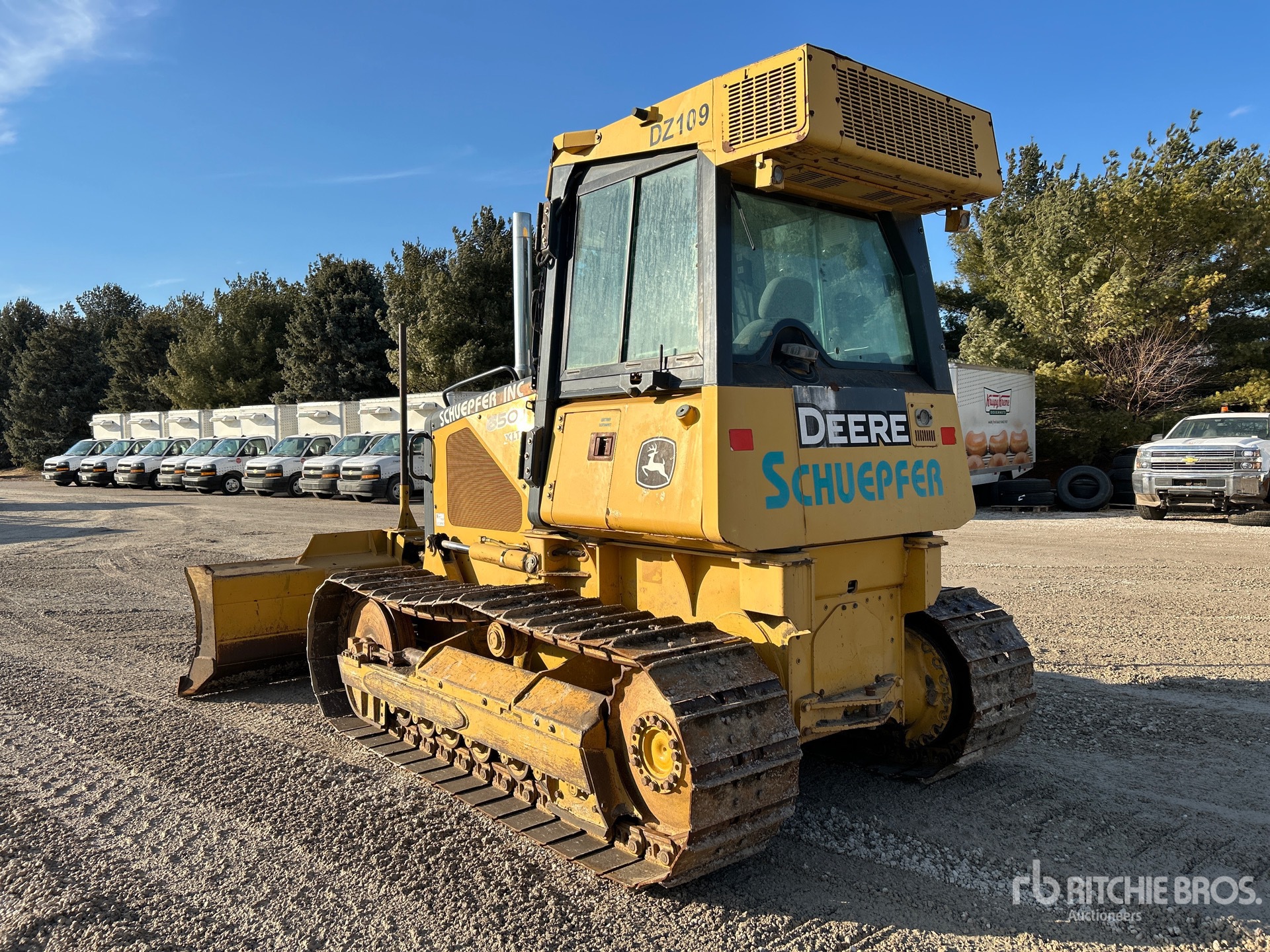 General Appearance with Foto, angolo posteriore sinistro