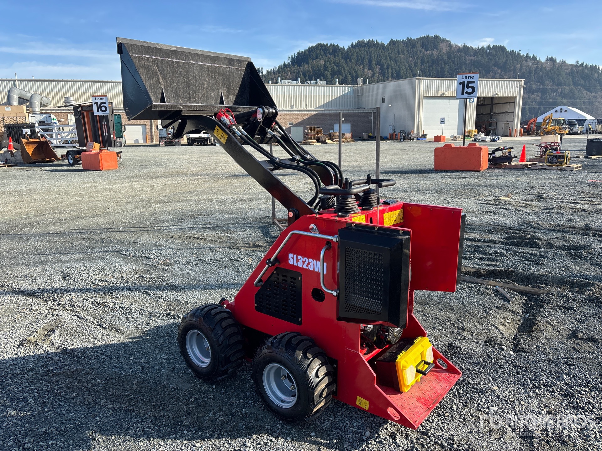 General Appearance with Picture, Left Rear Corner