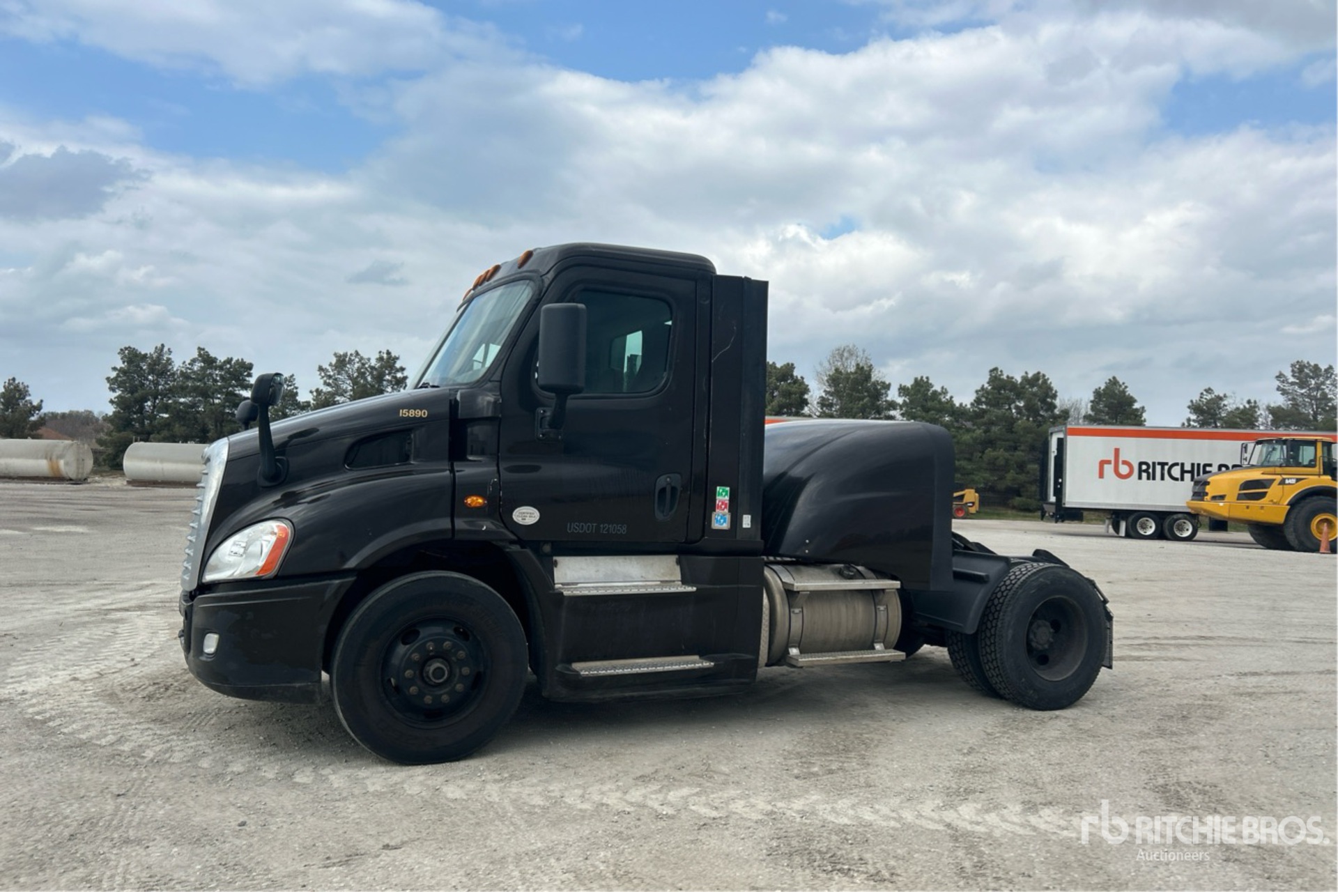 Aspect général with Image, coin avant gauche