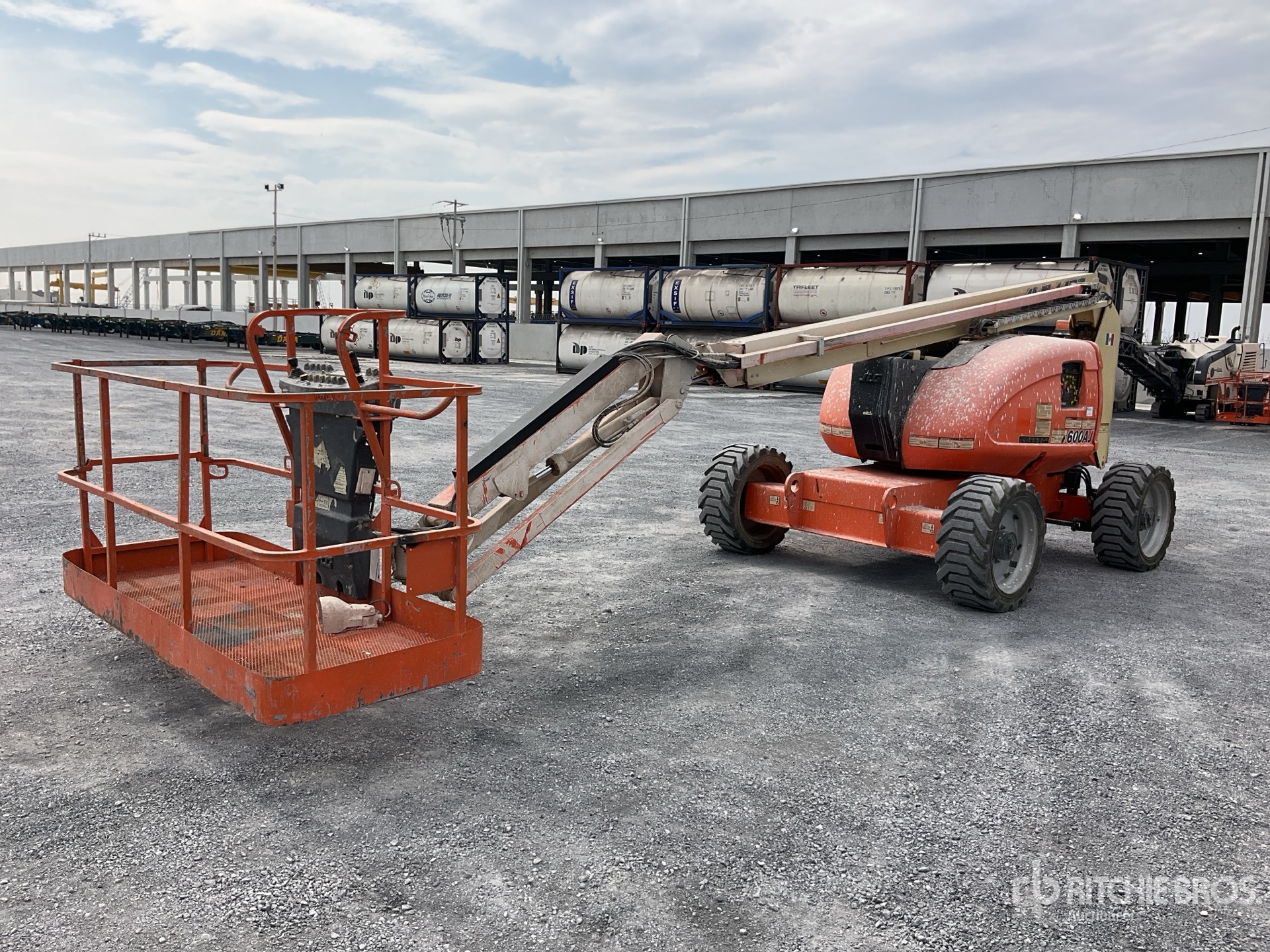 General Appearance with Featured Photo