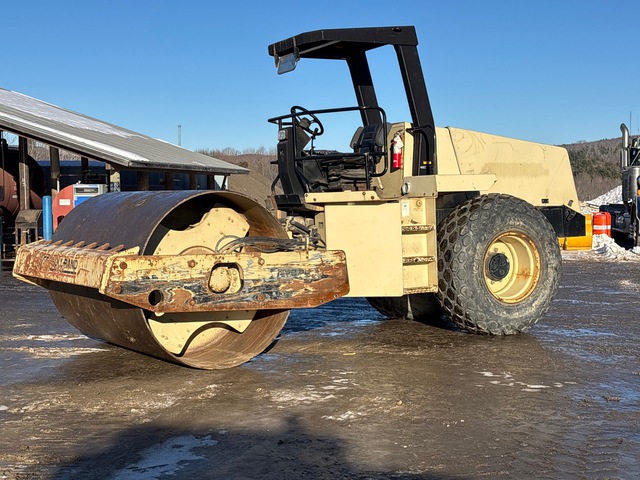 2000 Ingersoll Rand SD-115D Pro Pac Smooth Drum Compactor