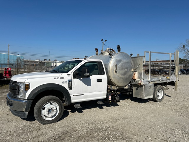 NVE 304 Challenger Series on 2019 Ford F550 XL 4x4 Combination Wash/ Vacuum Tanker Truck