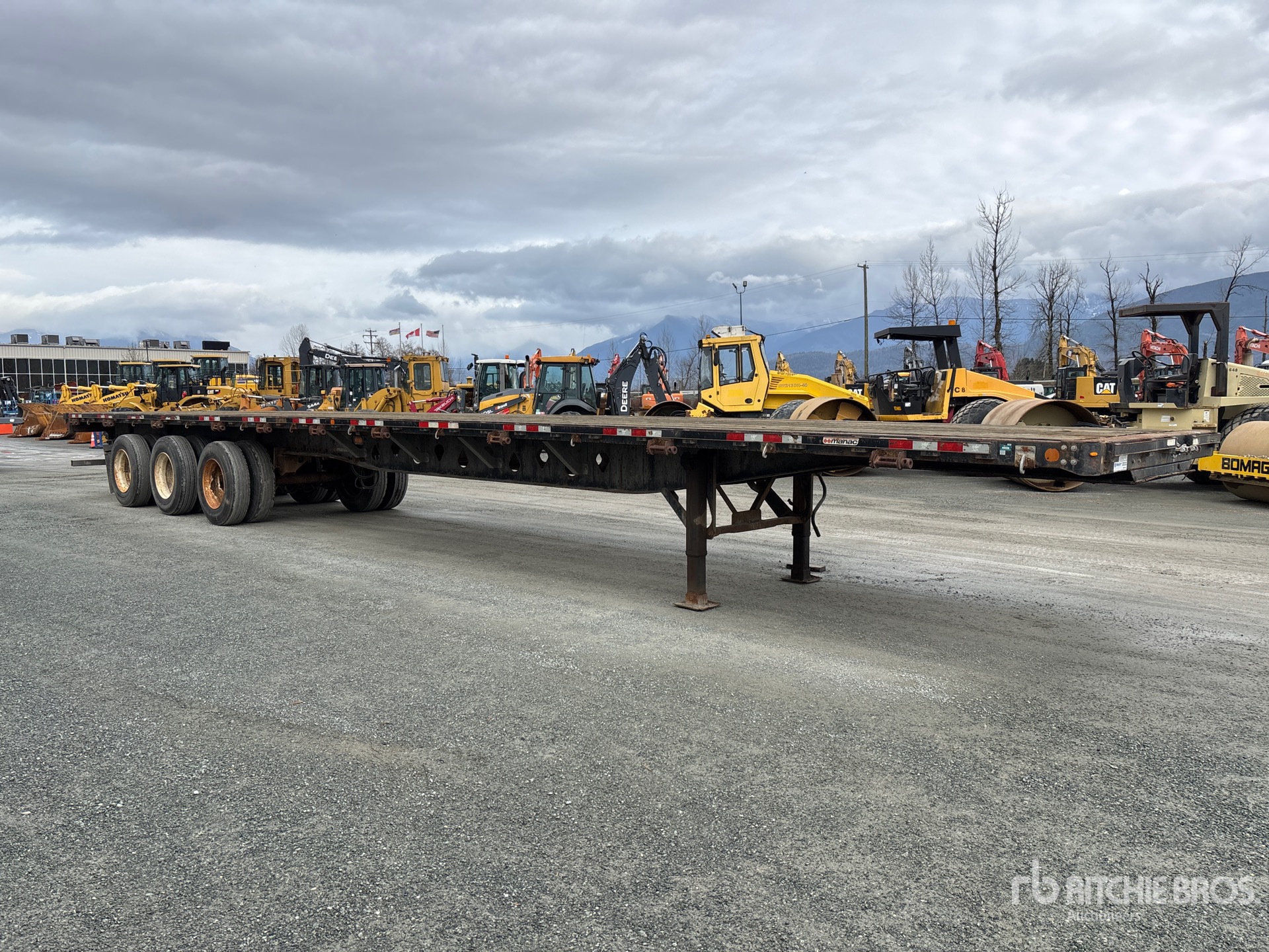 General Appearance with Bild, Ecke vorne rechts