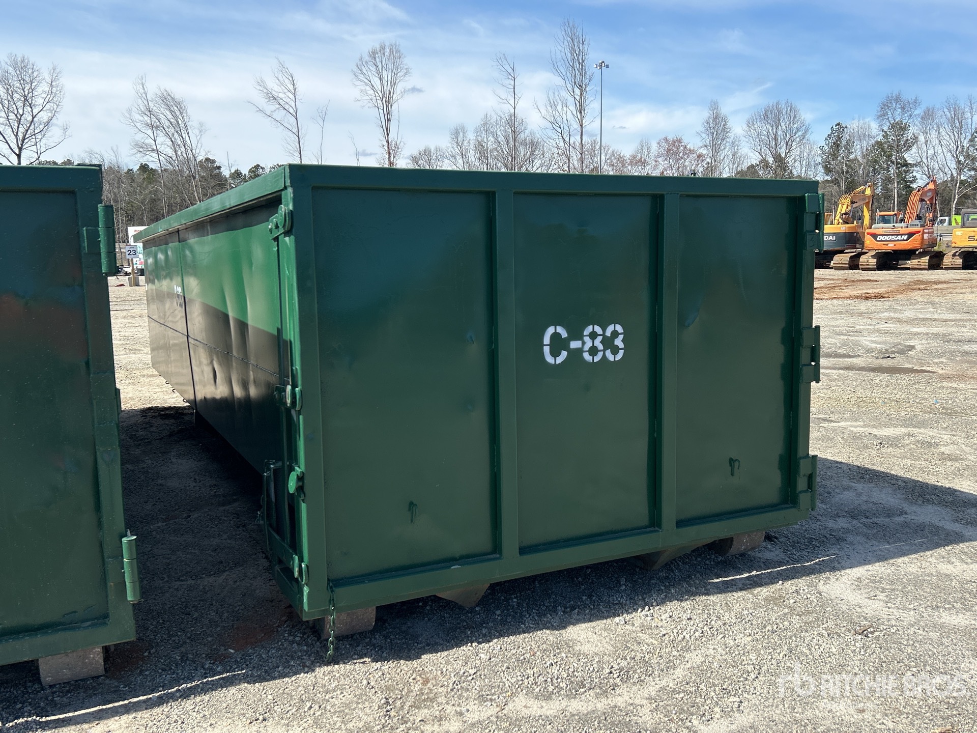 Aspect général with Image, coin arrière gauche