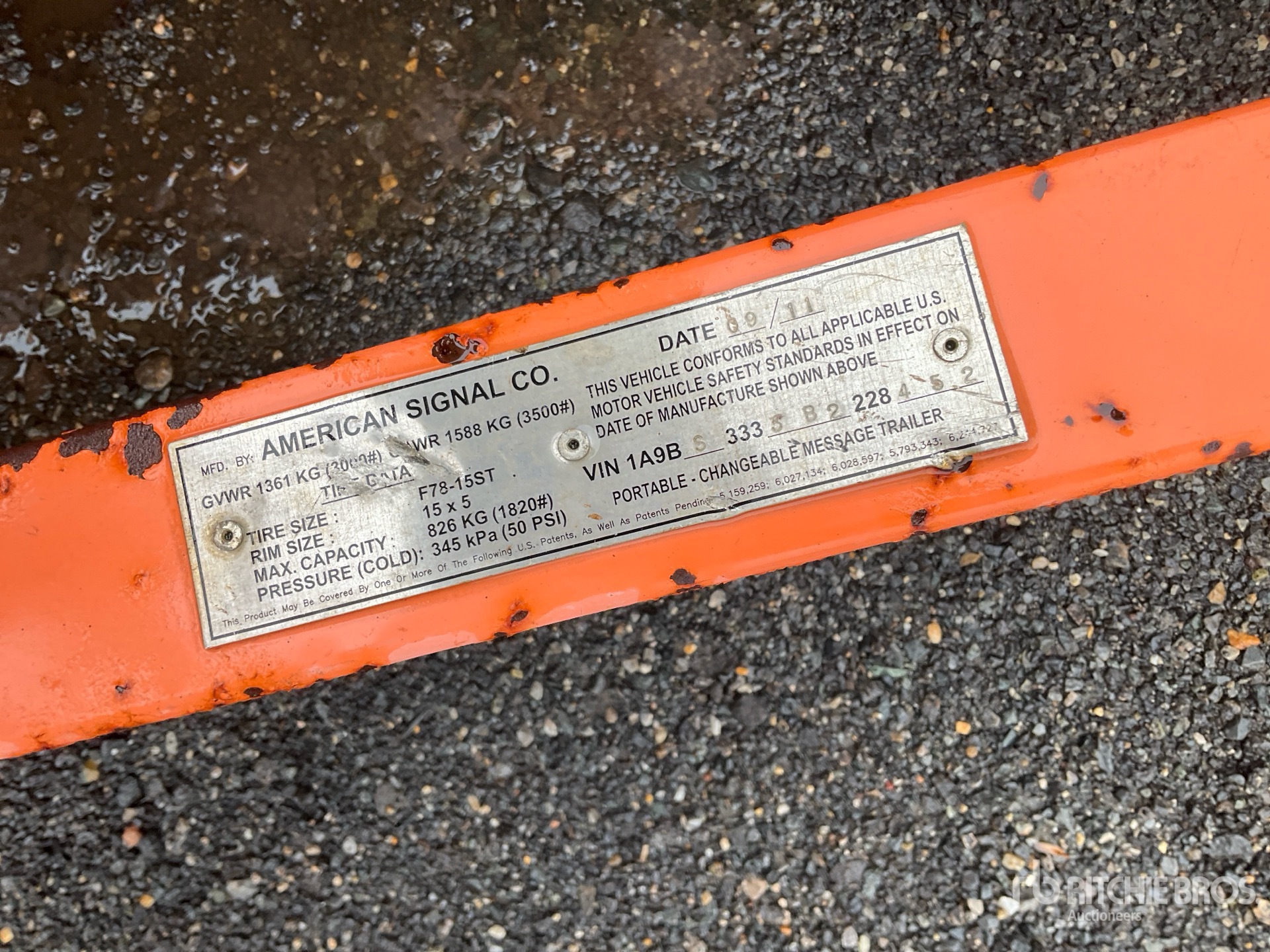 General Appearance with Picture, Right Front Corner