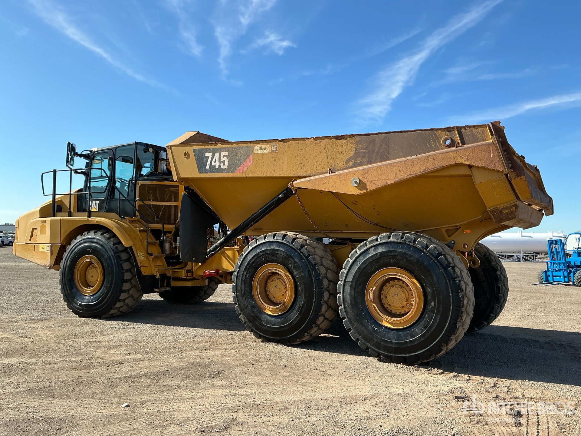 General Appearance with Imagen: esquina trasera izquierda