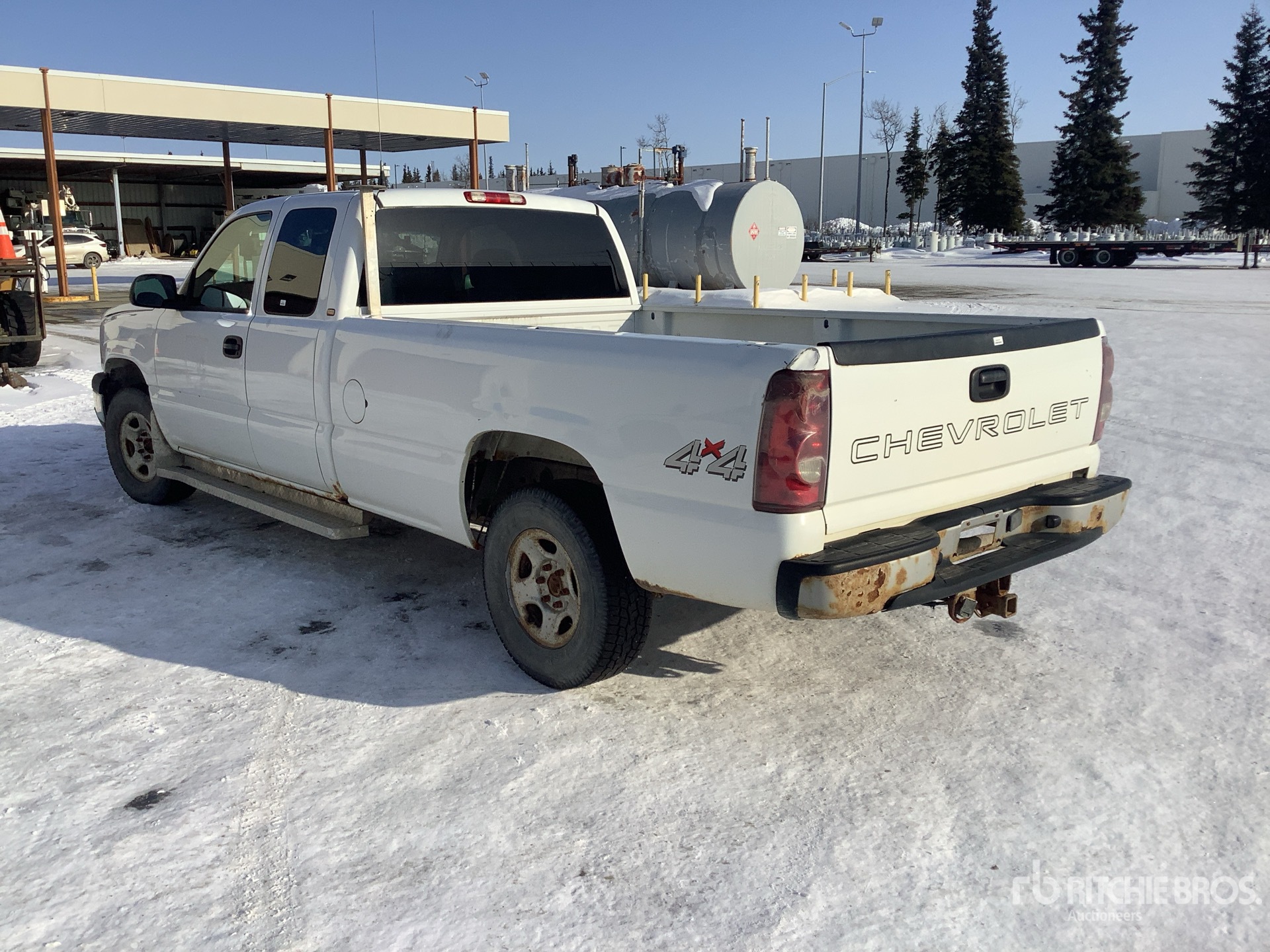 General Appearance with Picture, Left Rear Corner