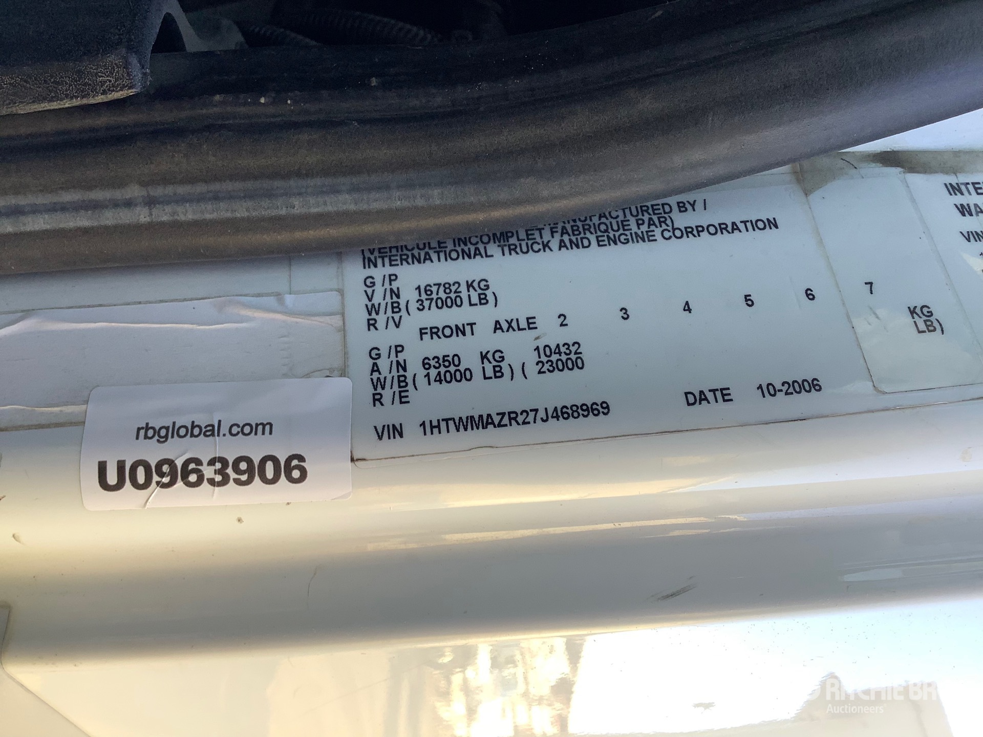 General Appearance with Serial Number / VIN