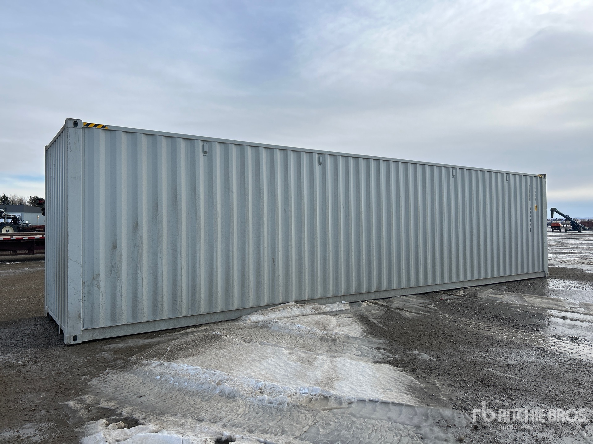 General Appearance with Bild, Ecke hinten rechts