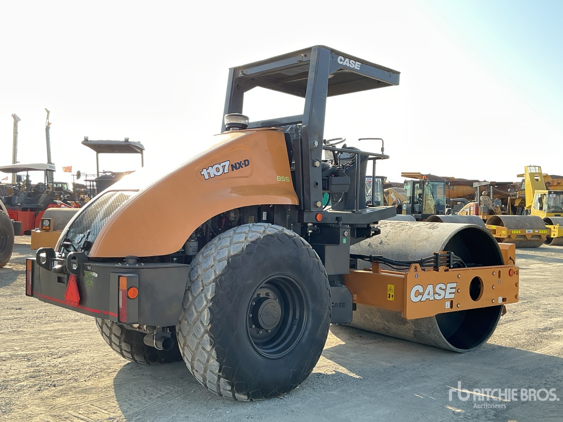 General Appearance with Bild, Ecke hinten rechts