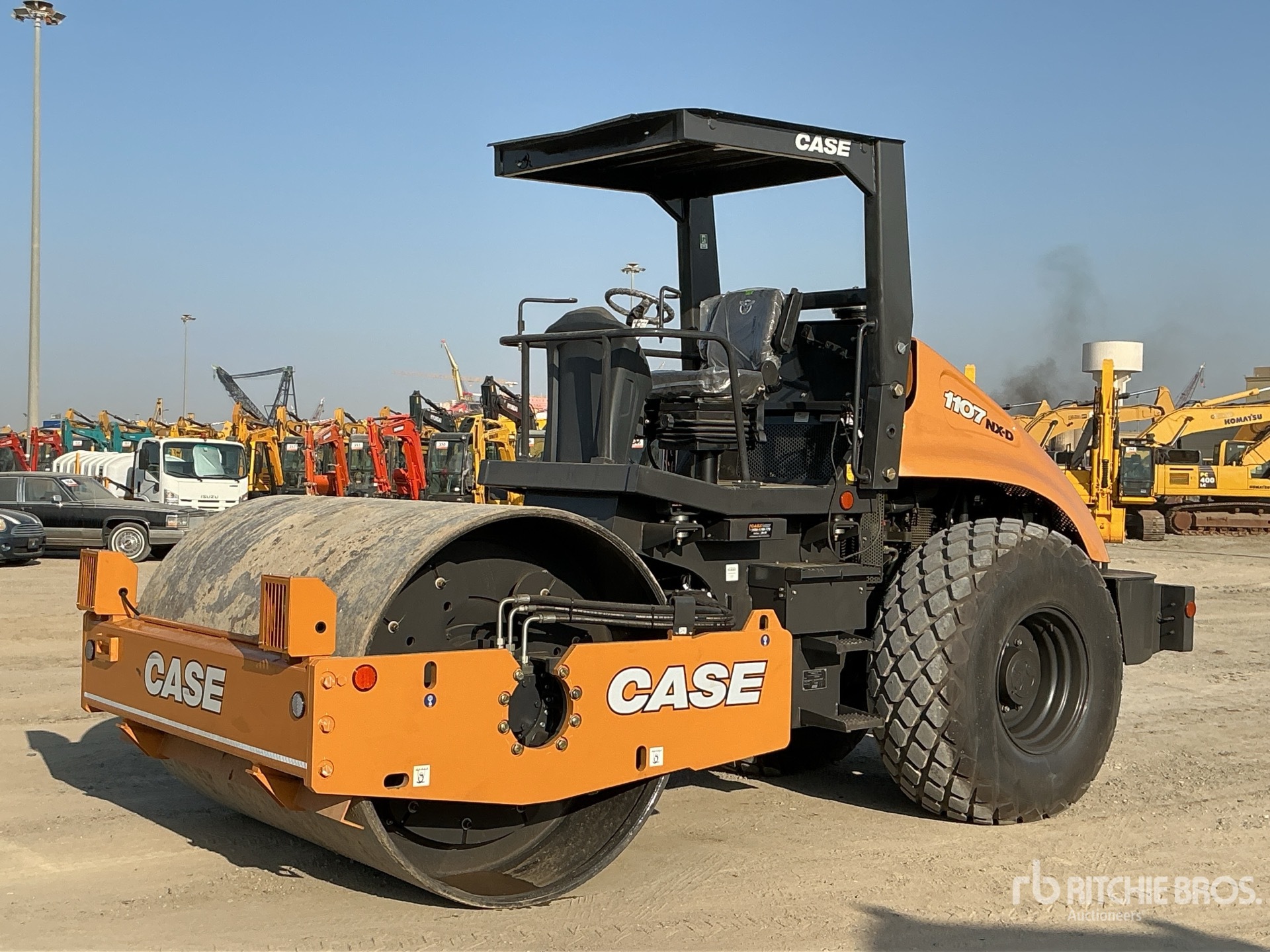 General Appearance with Bild, Ecke vorne links